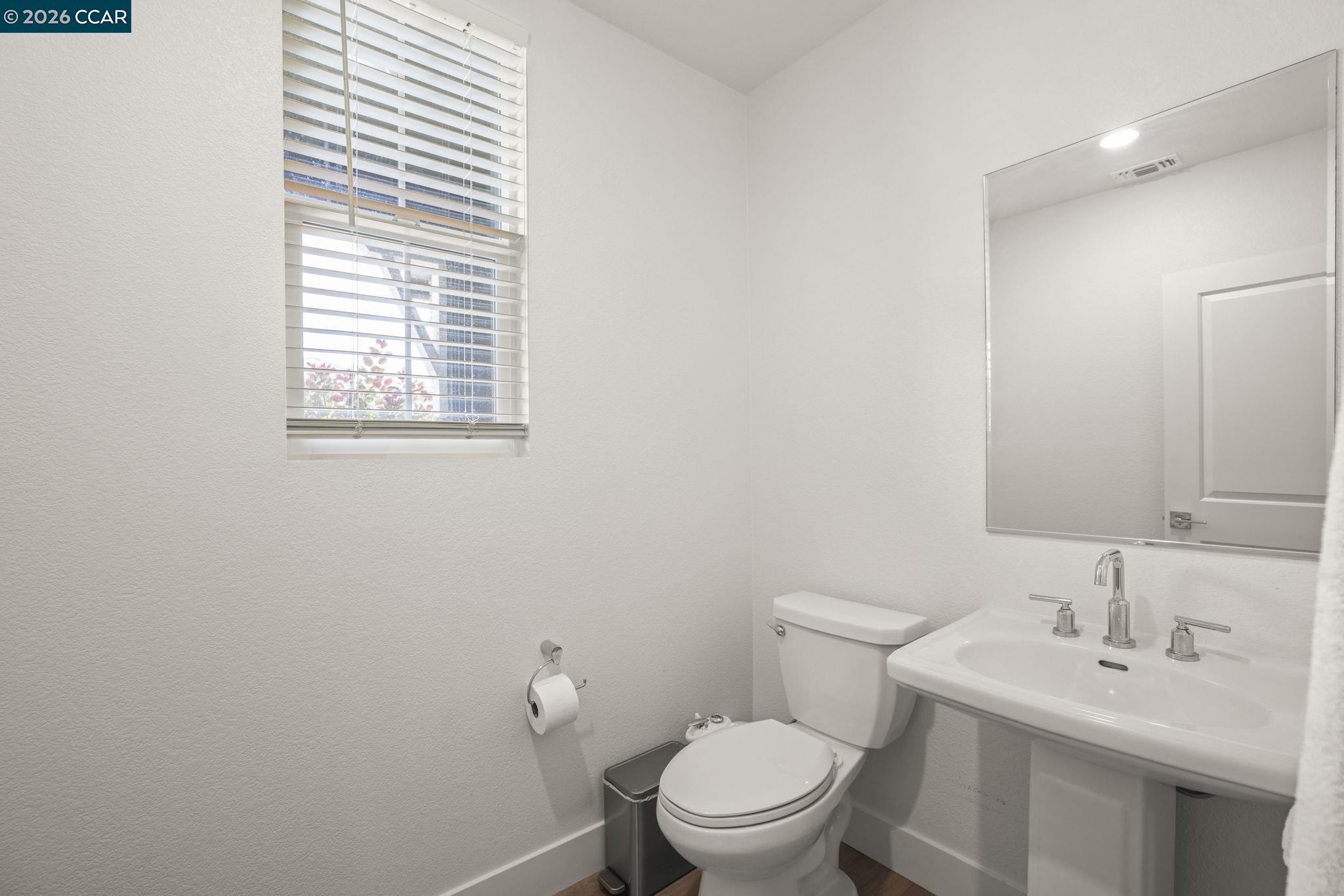 Detail Gallery Image 13 of 31 For 122 Granite Way, Oakley,  CA 94561 - 3 Beds | 2/1 Baths
