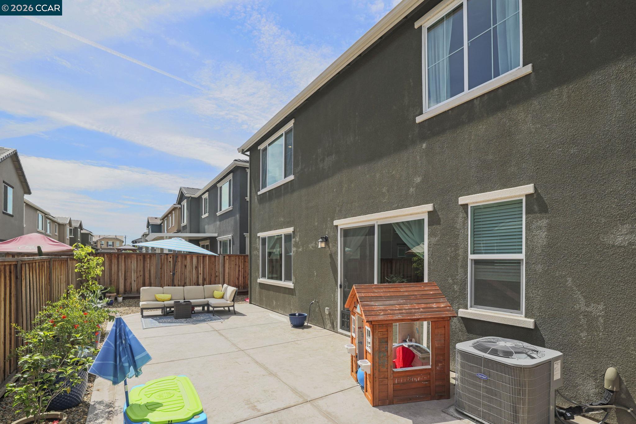 Detail Gallery Image 25 of 31 For 122 Granite Way, Oakley,  CA 94561 - 3 Beds | 2/1 Baths