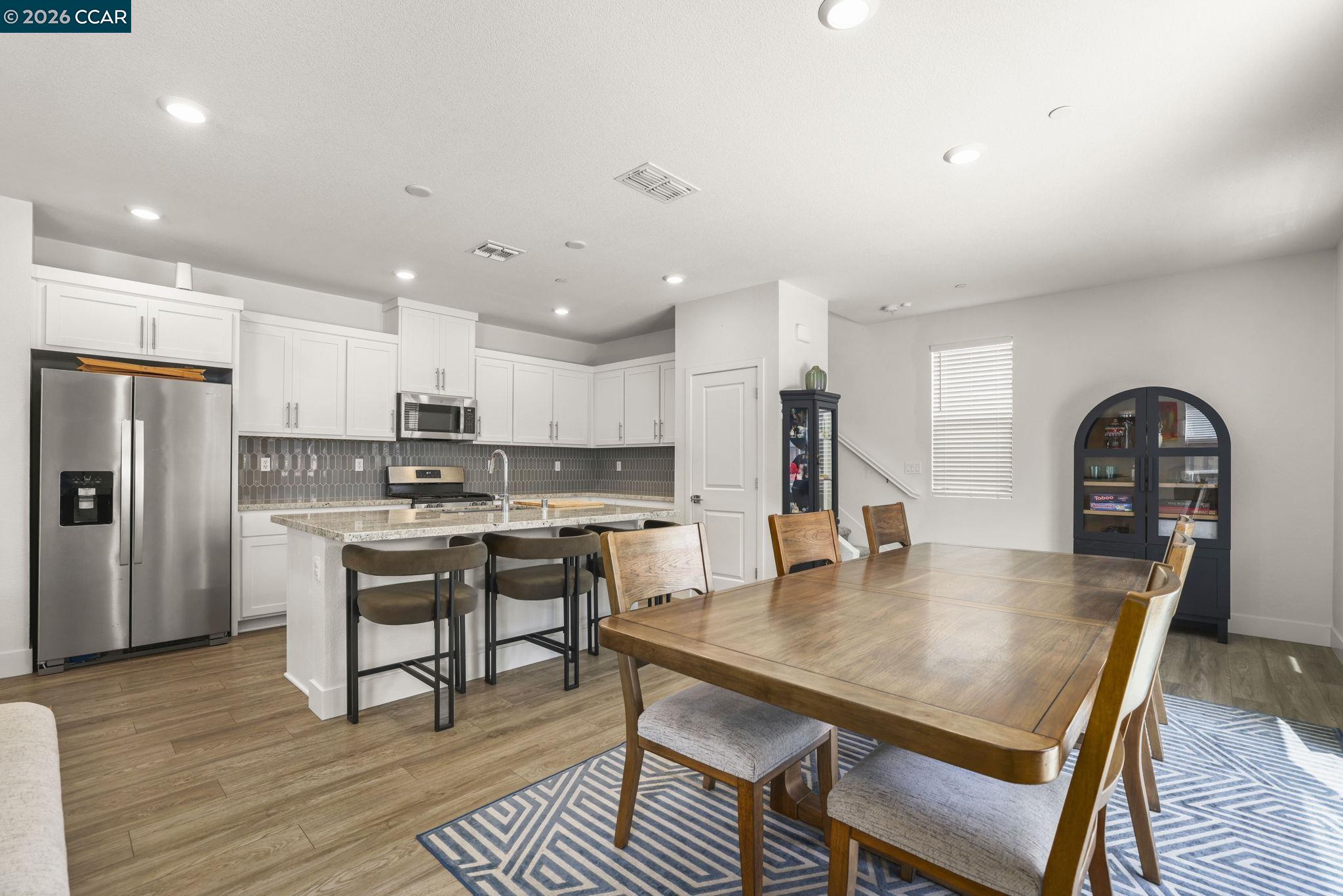 Detail Gallery Image 8 of 31 For 122 Granite Way, Oakley,  CA 94561 - 3 Beds | 2/1 Baths