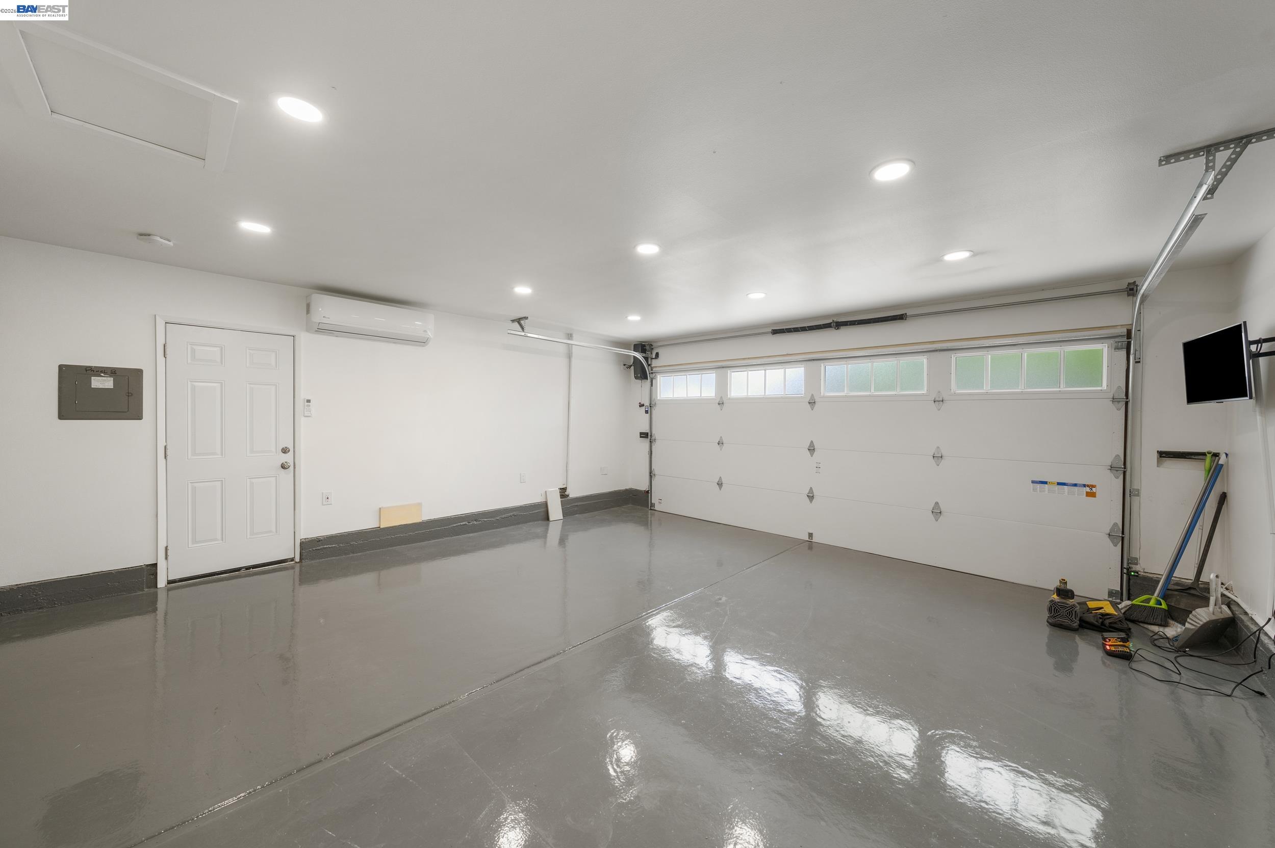 Detail Gallery Image 25 of 34 For 1144 Harvest Rd, Pleasanton,  CA 94566 - 5 Beds | 2/1 Baths