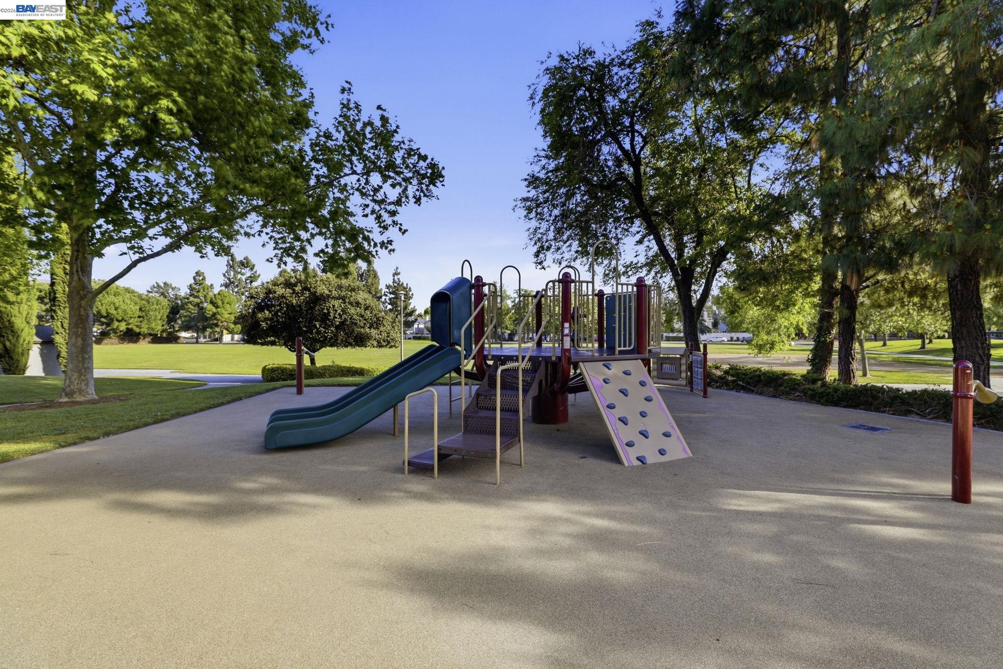 Detail Gallery Image 37 of 41 For 42525 Fern Cir, Fremont,  CA 94538 - 3 Beds | 2 Baths