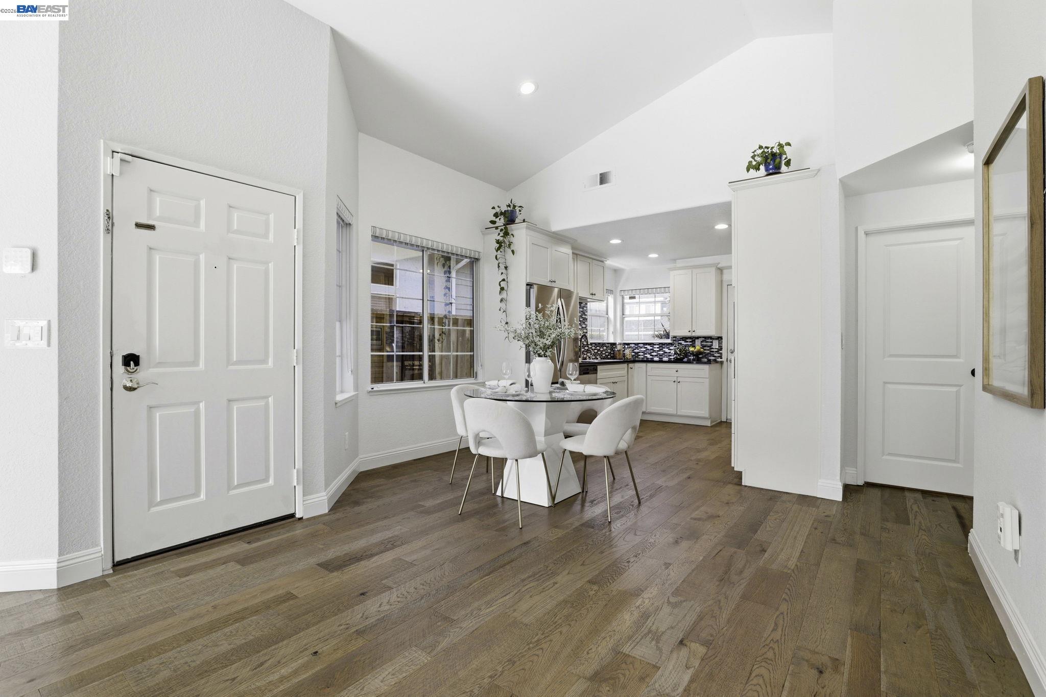 Detail Gallery Image 6 of 41 For 42525 Fern Cir, Fremont,  CA 94538 - 3 Beds | 2 Baths