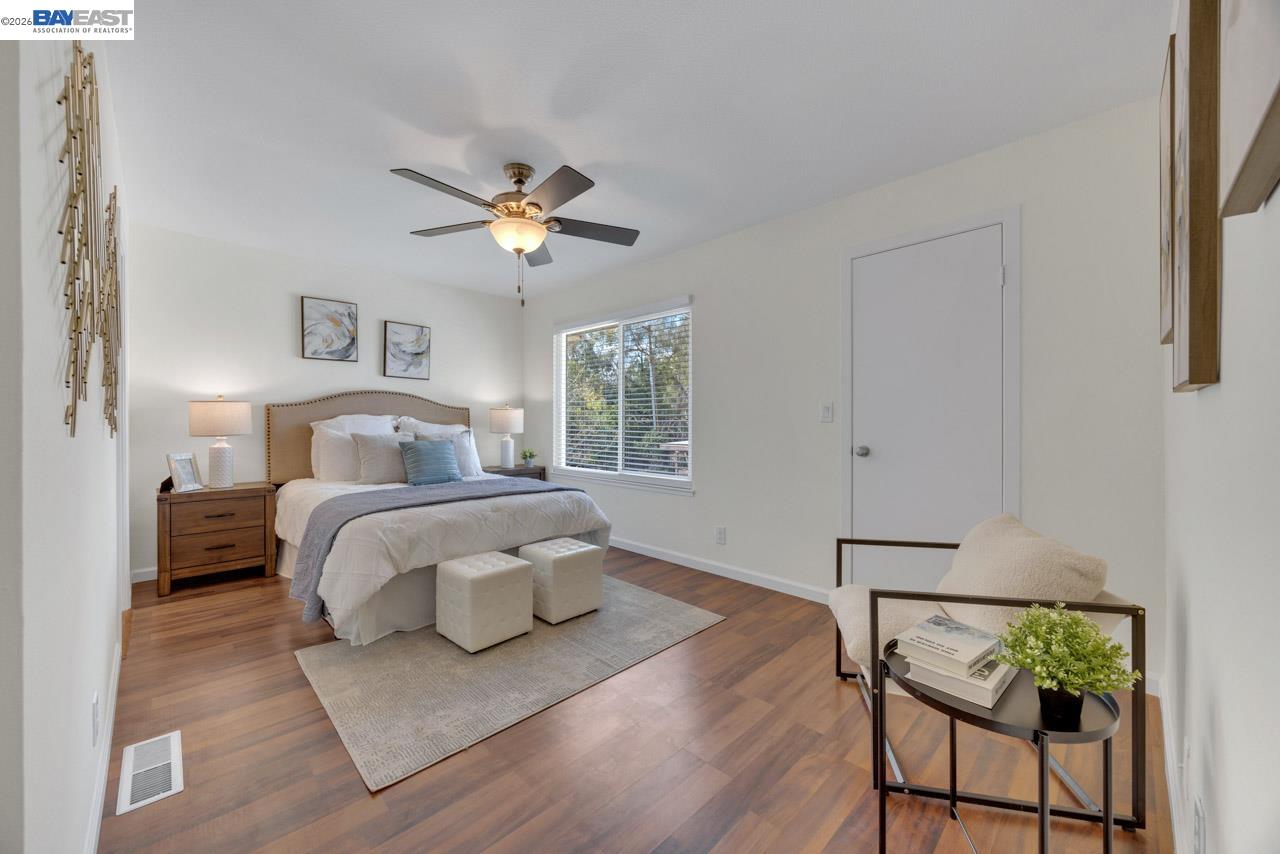 Photo #9: 41131210 Listing: Photo #9