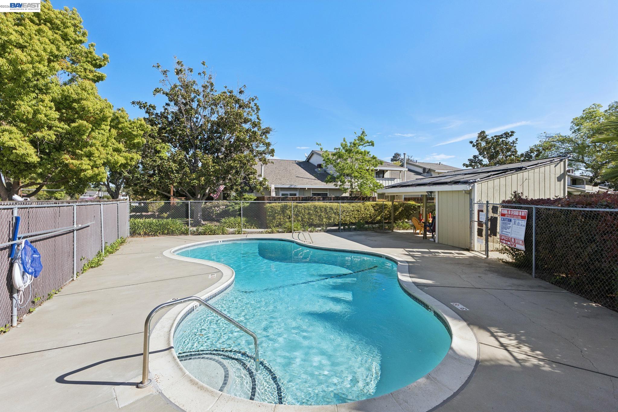 Photo #2: 41131211 Listing: Photo #2