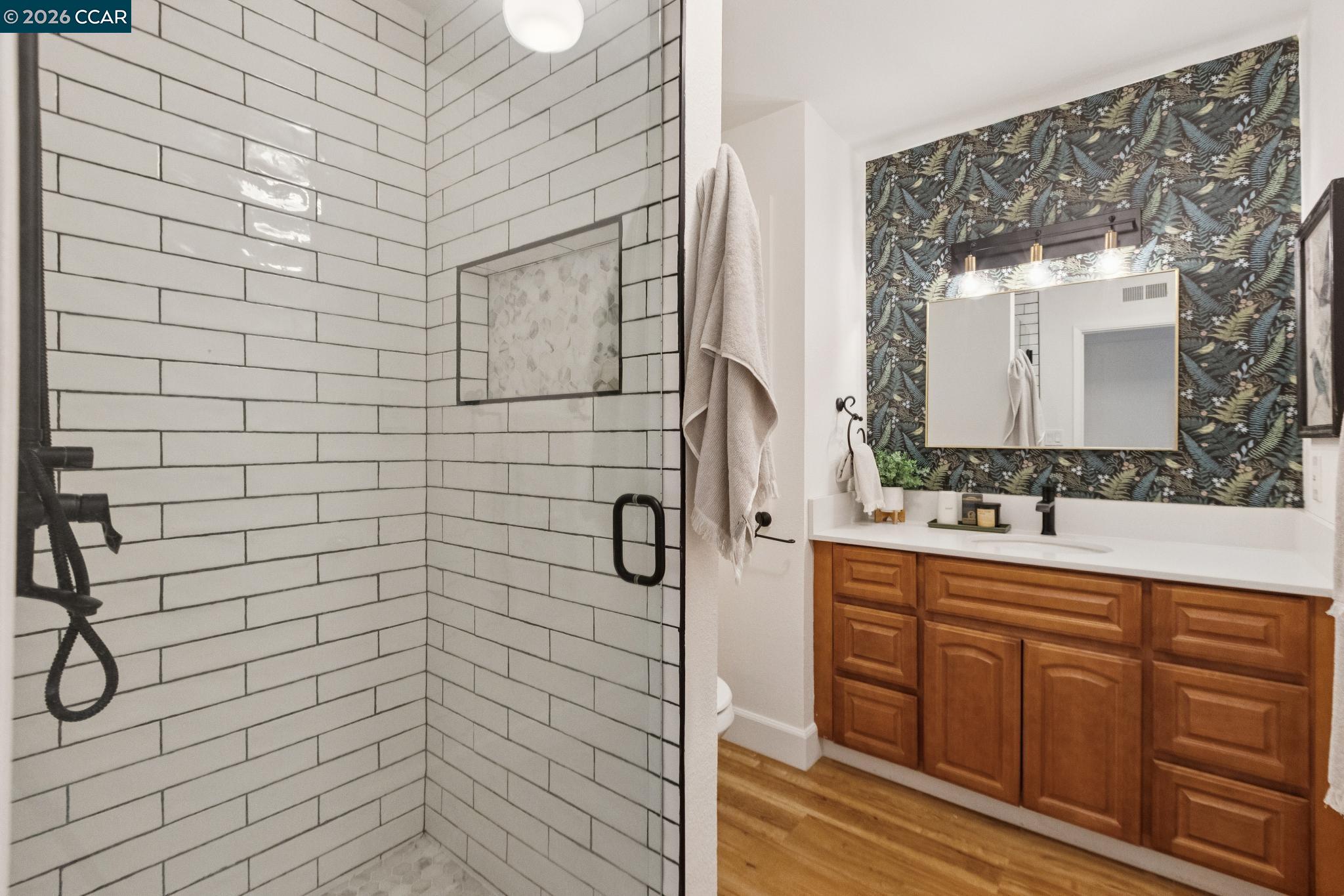 Photo #15: 41131215 Listing: Photo #15