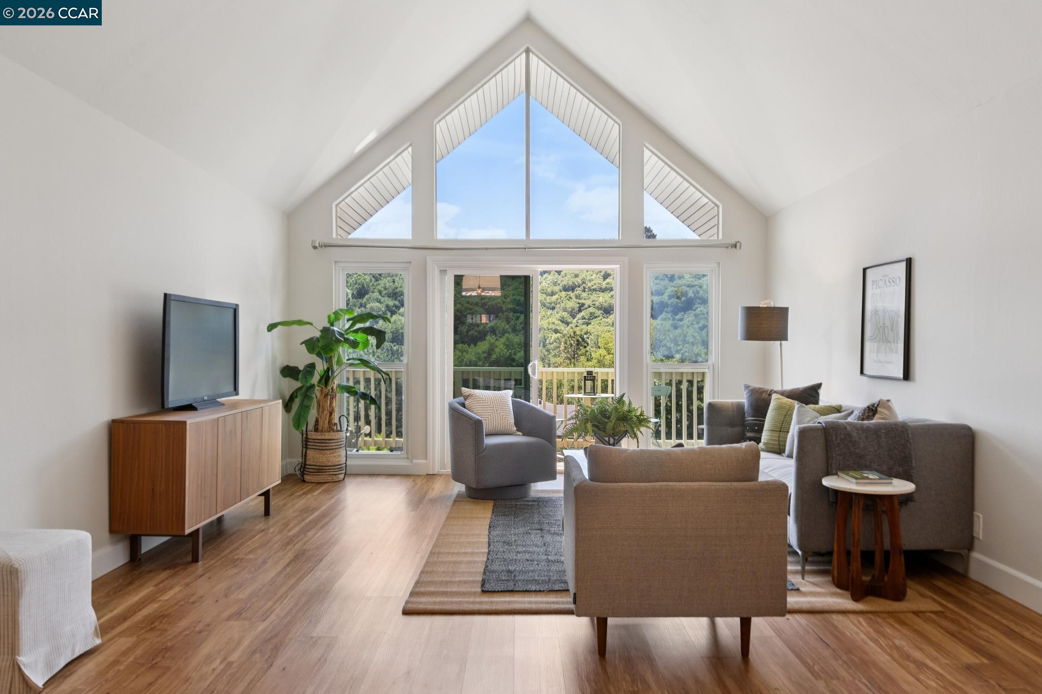 Photo #3: 41131215 Listing: Photo #3