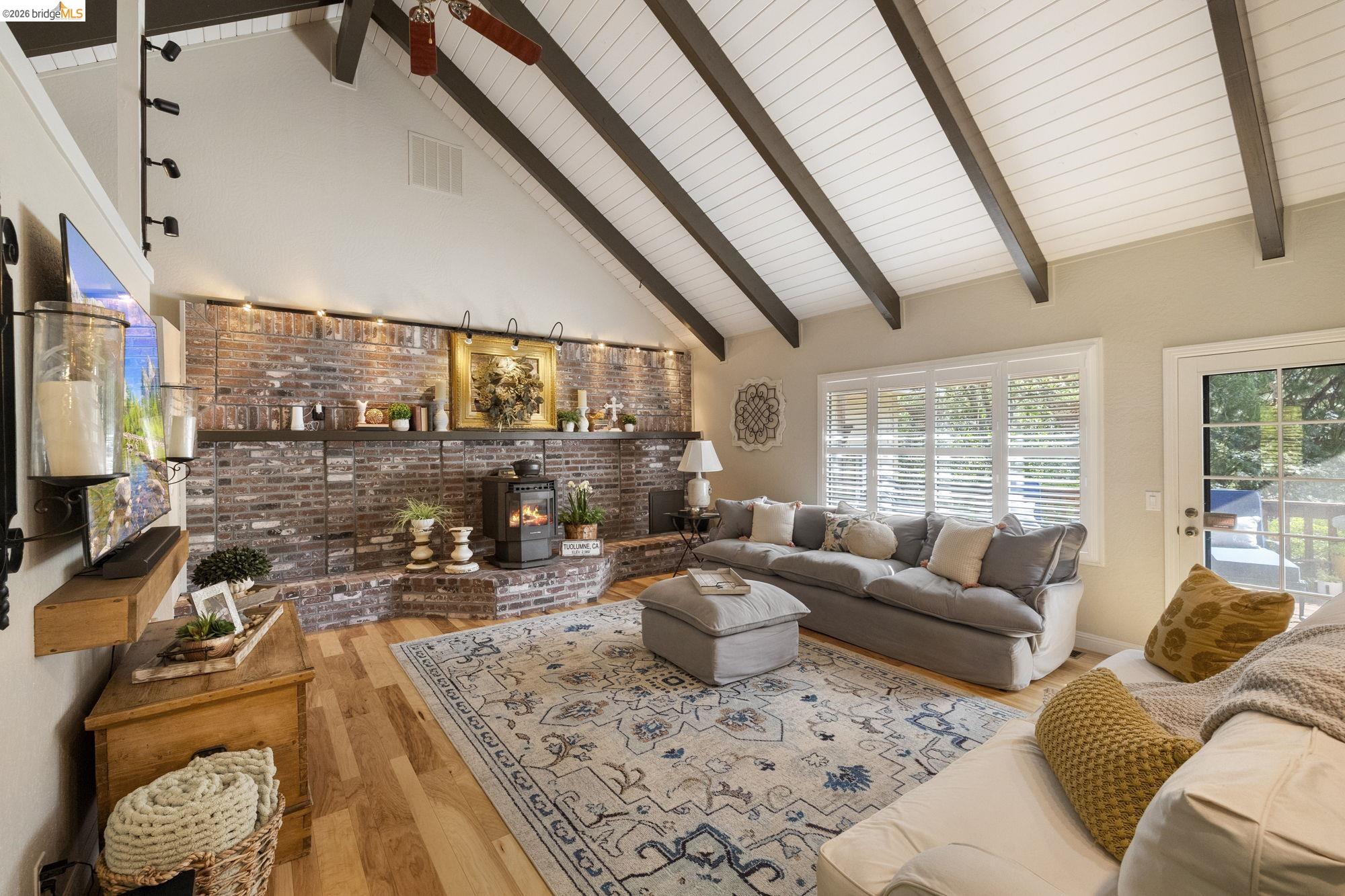 Detail Gallery Image 20 of 60 For 20581 Gerber Rd, Tuolumne,  CA 95379 - 3 Beds | 2 Baths