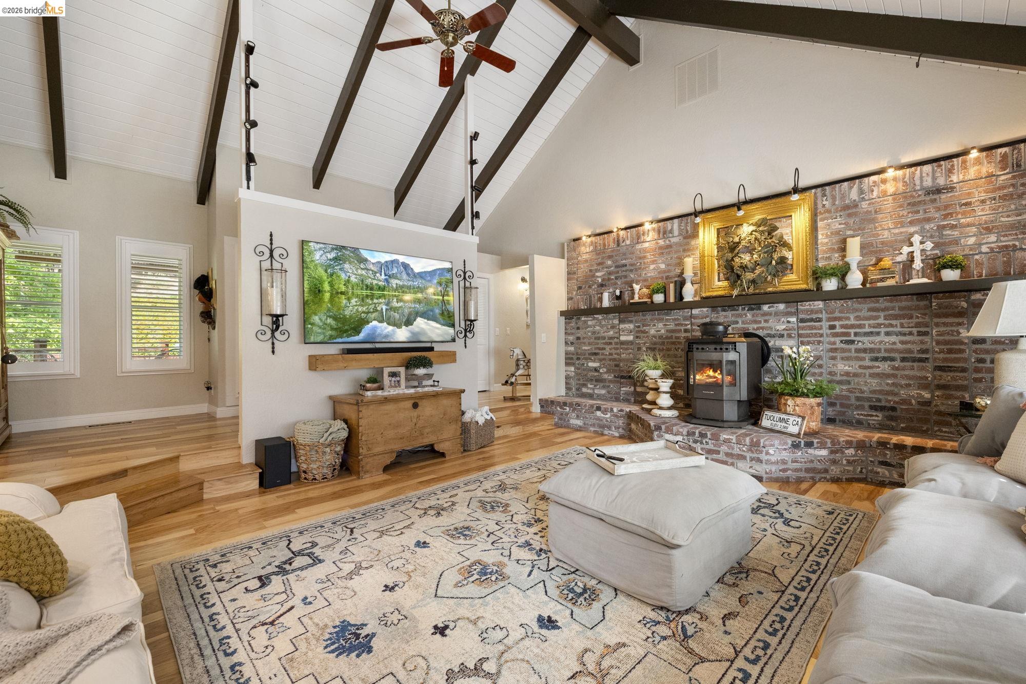 Detail Gallery Image 21 of 60 For 20581 Gerber Rd, Tuolumne,  CA 95379 - 3 Beds | 2 Baths