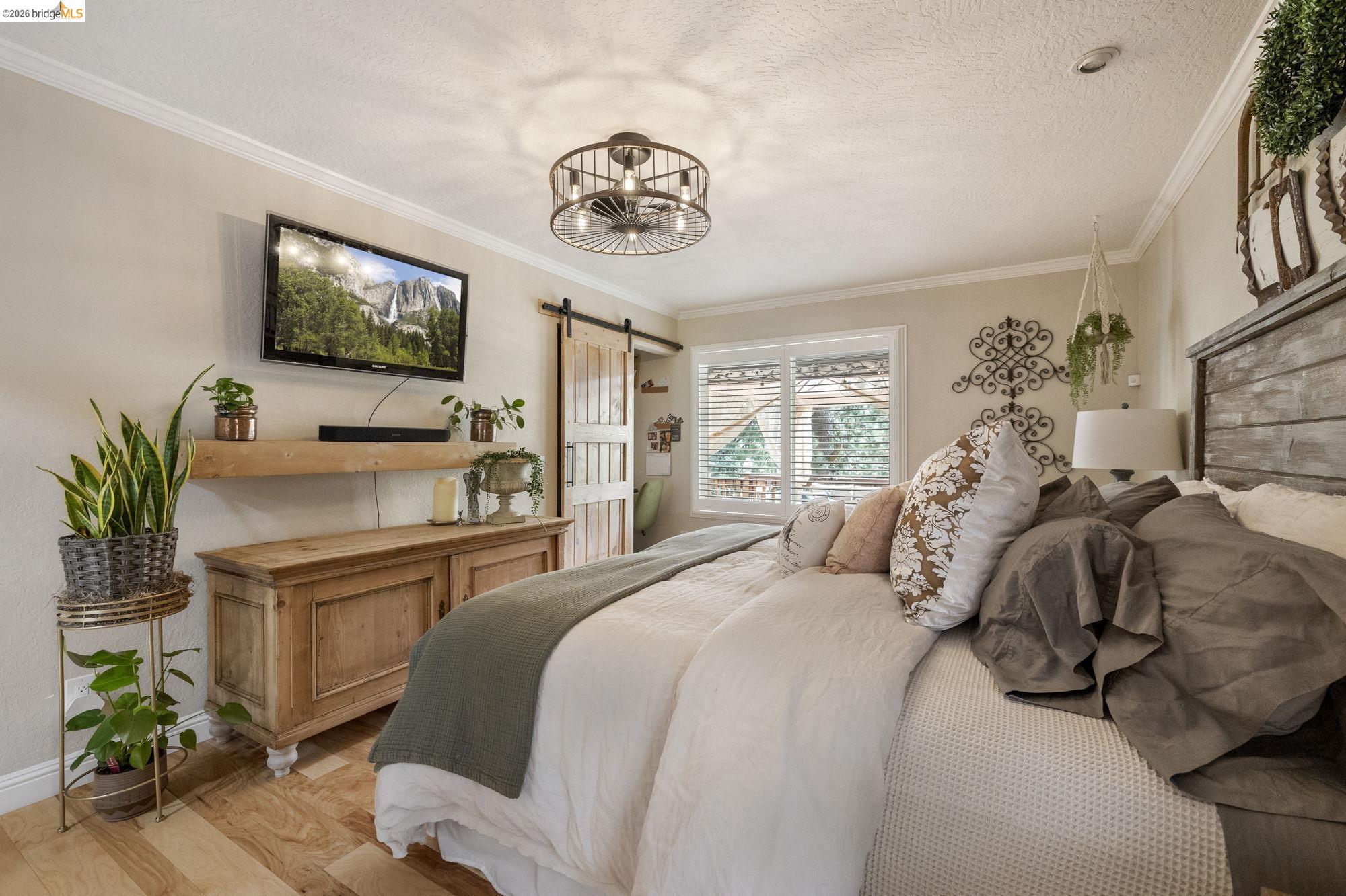 Detail Gallery Image 4 of 60 For 20581 Gerber Rd, Tuolumne,  CA 95379 - 3 Beds | 2 Baths