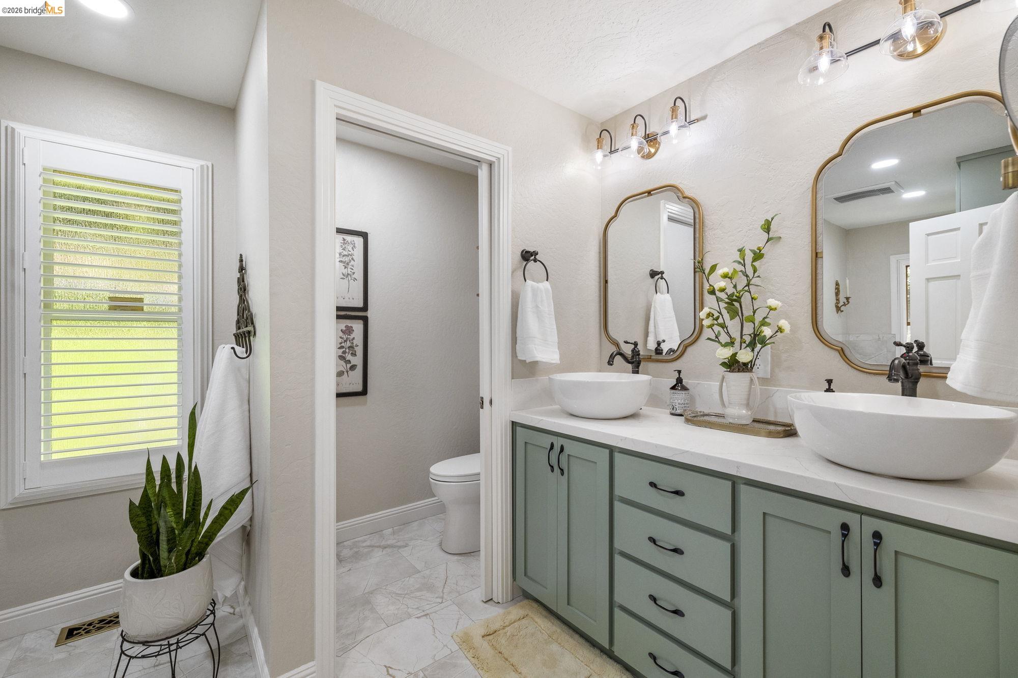 Detail Gallery Image 6 of 60 For 20581 Gerber Rd, Tuolumne,  CA 95379 - 3 Beds | 2 Baths