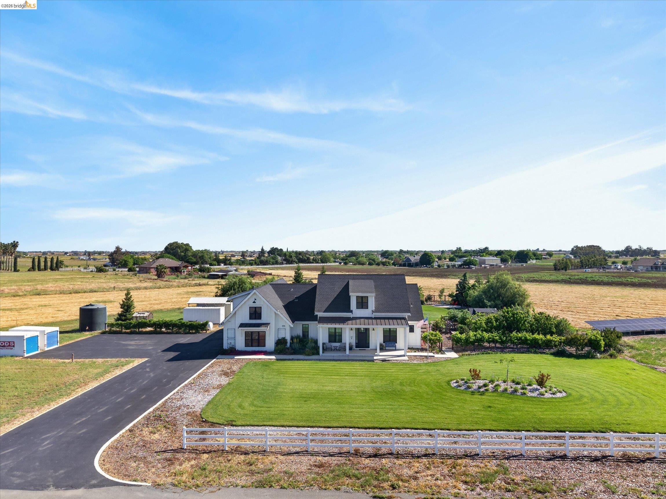 Front Image Thumbnail for EB41131217