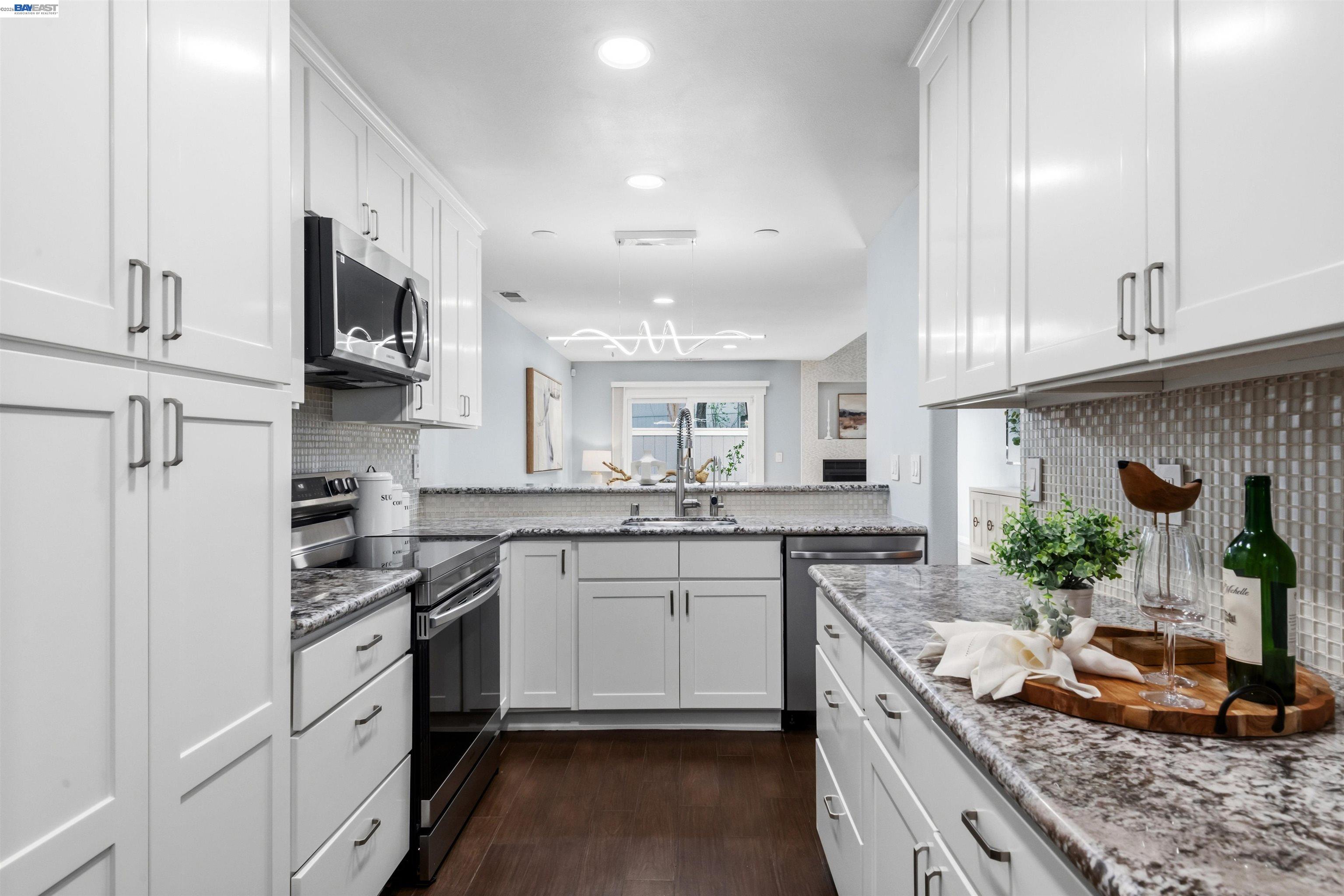 Photo #10: 41131221 Listing: Photo #10