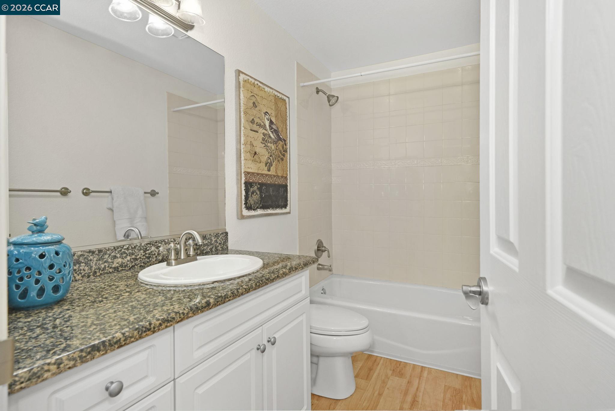 Photo #15: 41131229 Listing: Photo #15