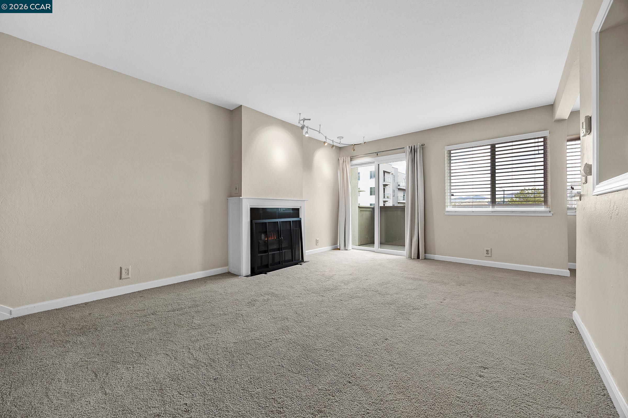 Photo #4: 41131231 Listing: Photo #4