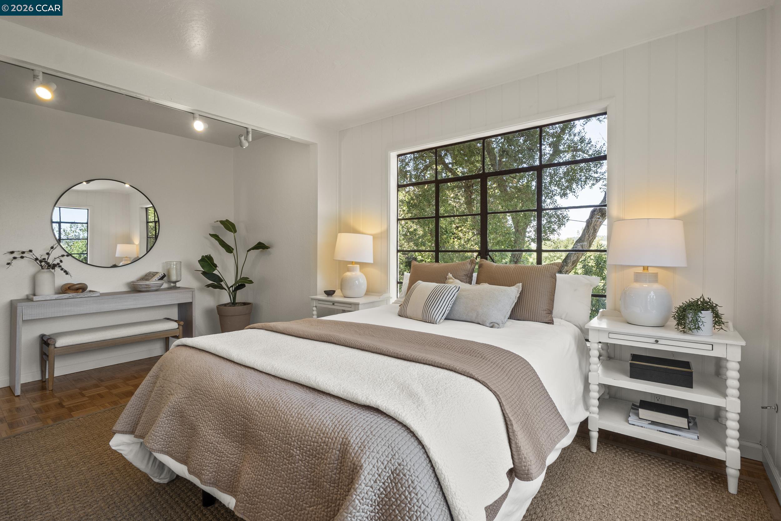 7 Las Mesas Path, Orinda, CA, 94563