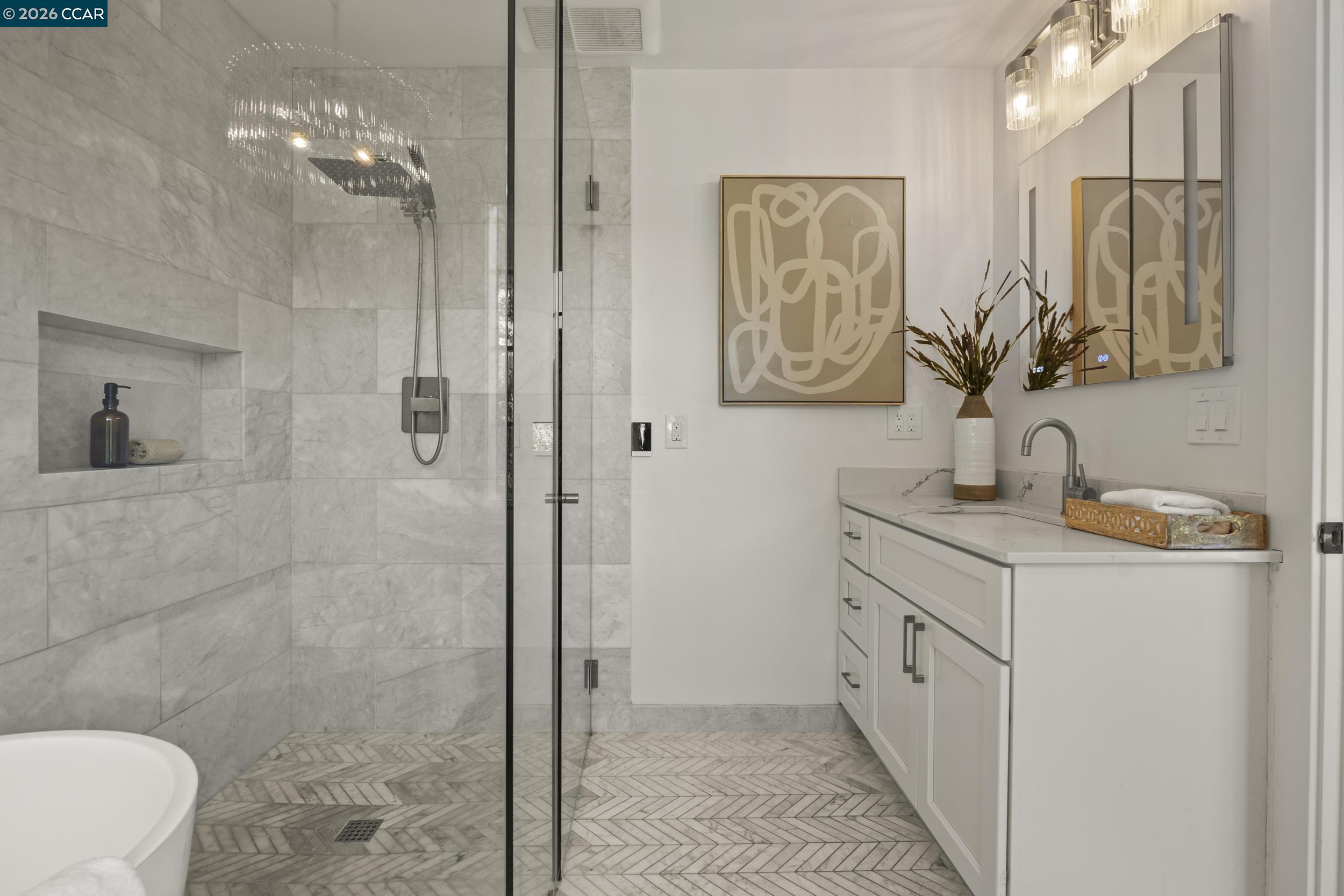 7 Las Mesas Path, Orinda, CA, 94563