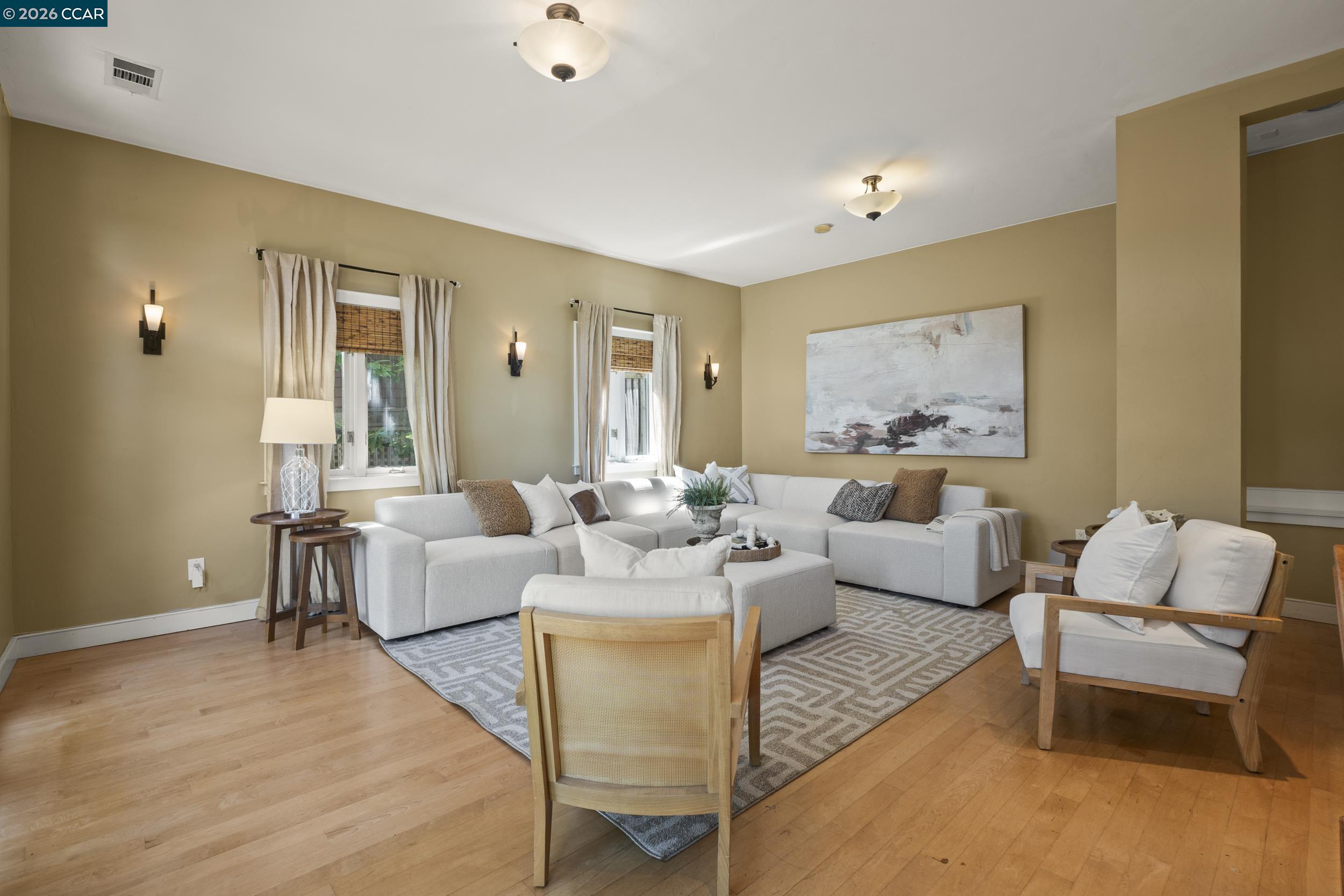 7 Las Mesas Path, Orinda, CA, 94563