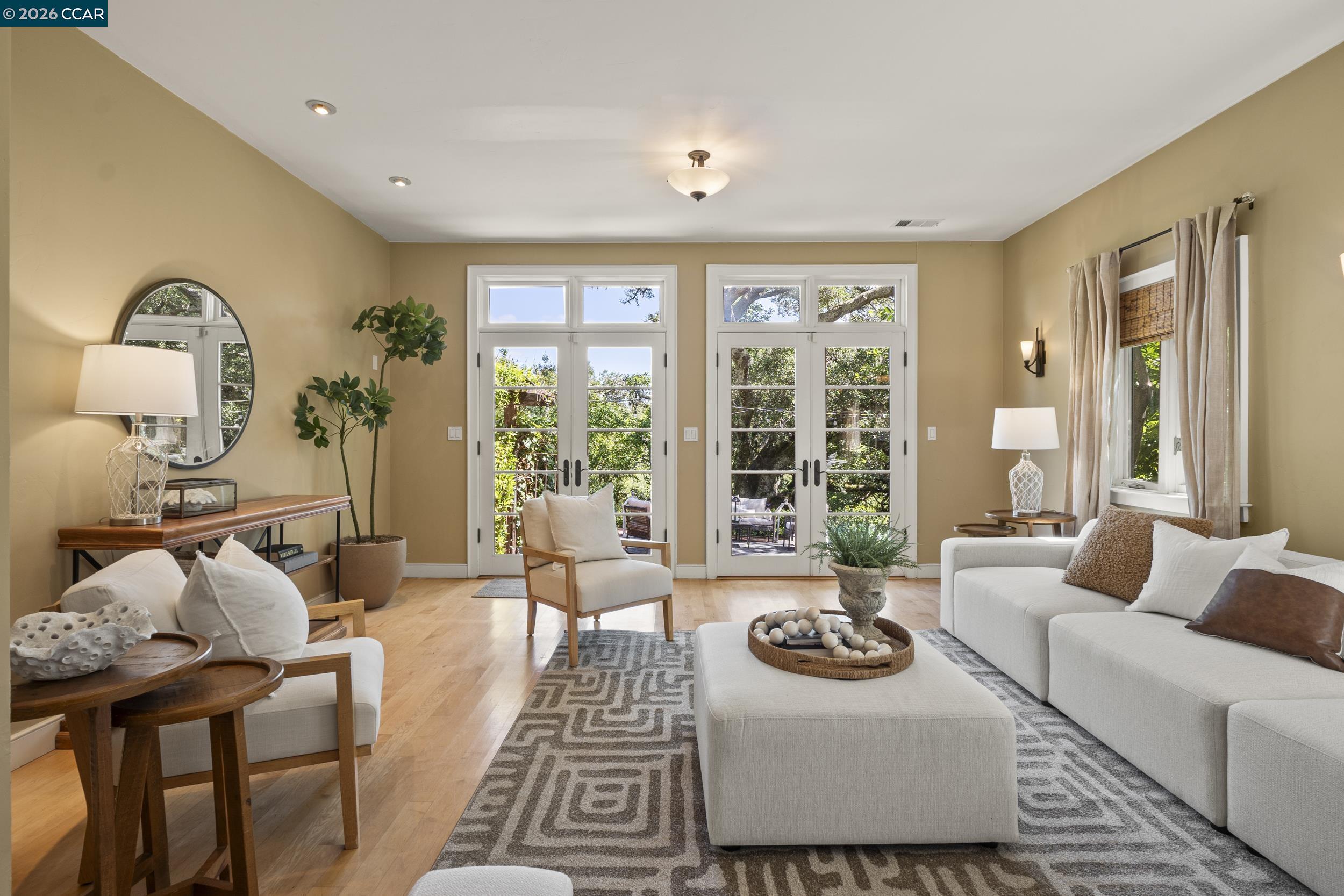 7 Las Mesas Path, Orinda, CA, 94563