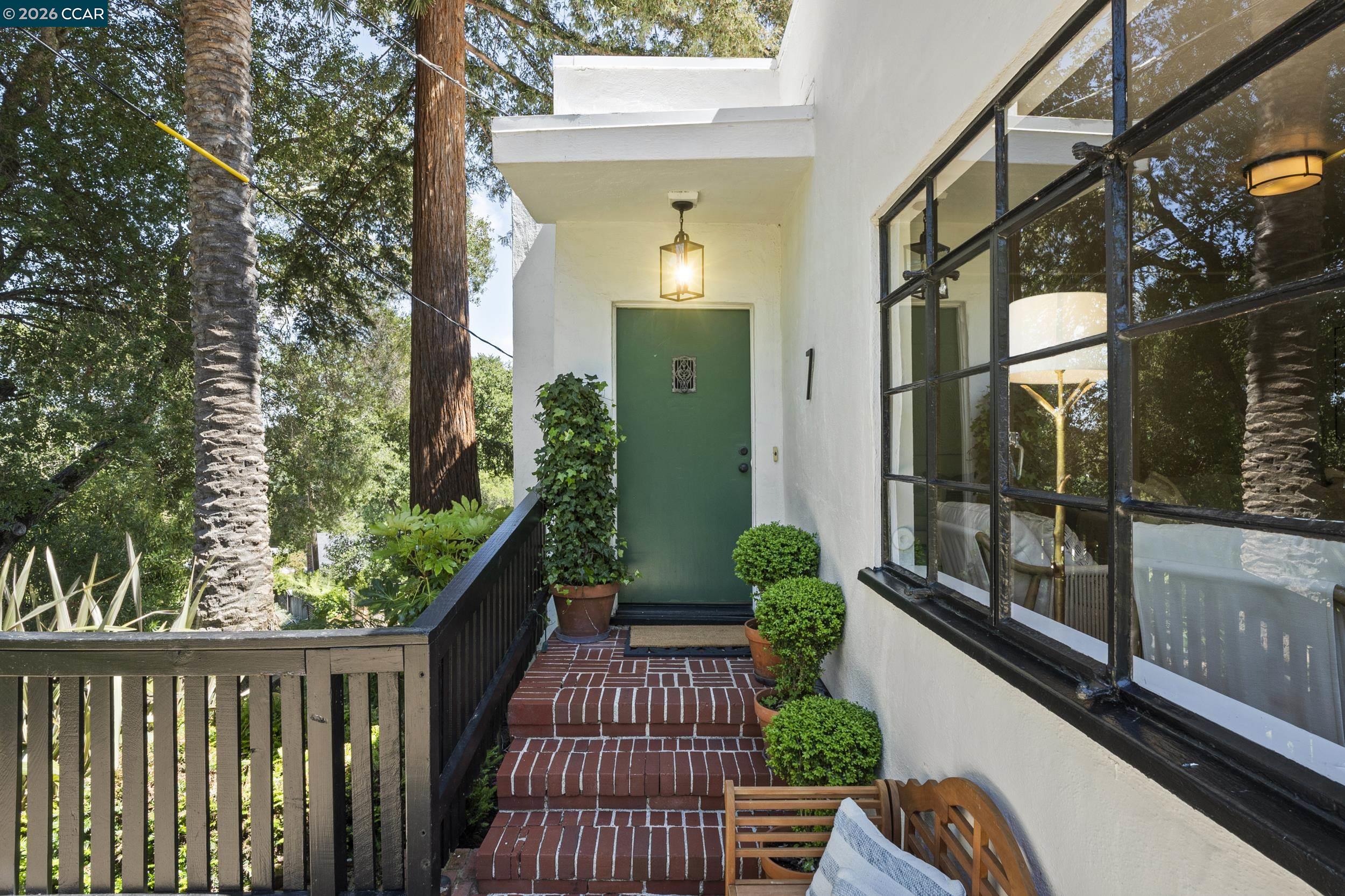 7 Las Mesas Path, Orinda, CA, 94563