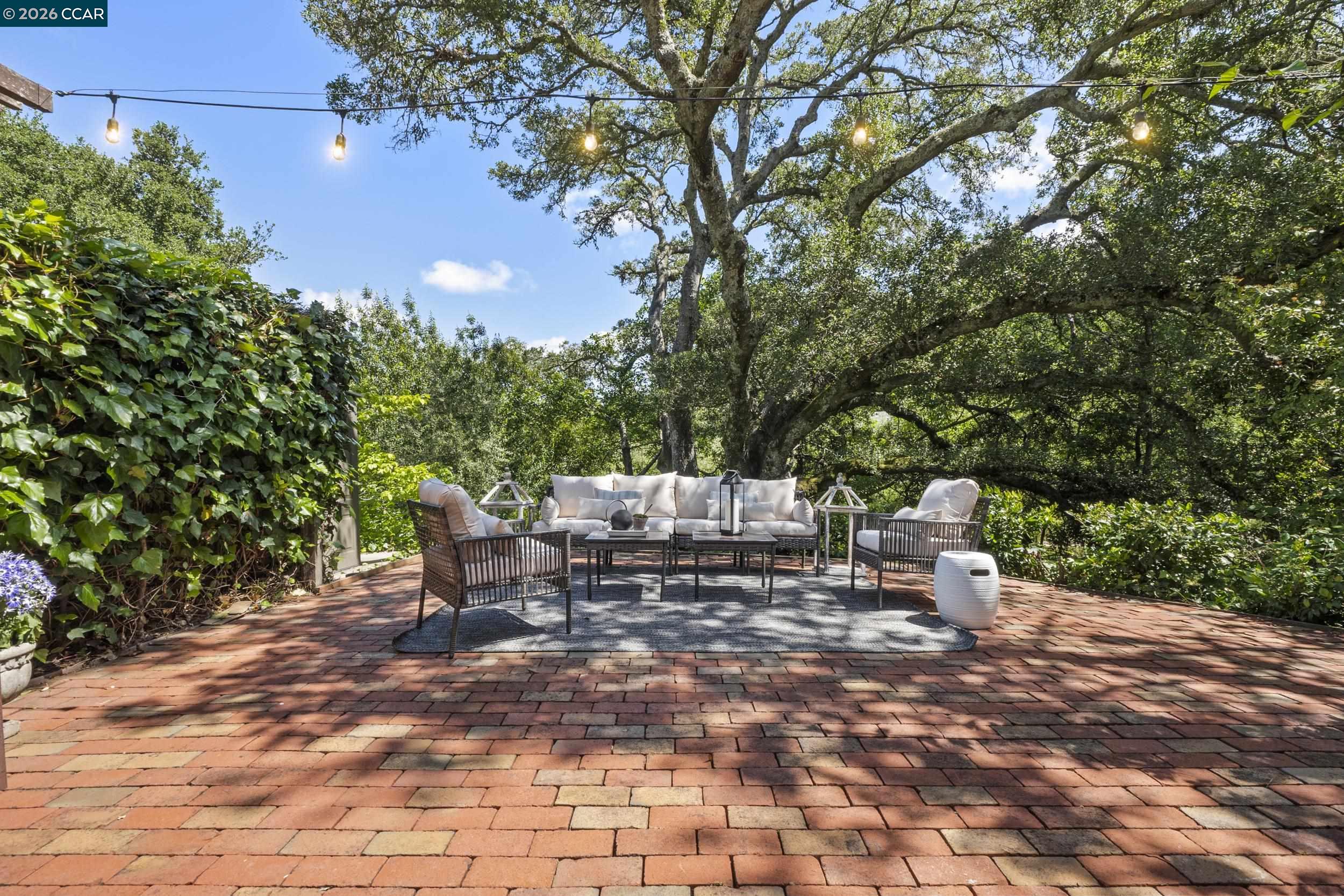 7 Las Mesas Path, Orinda, CA, 94563