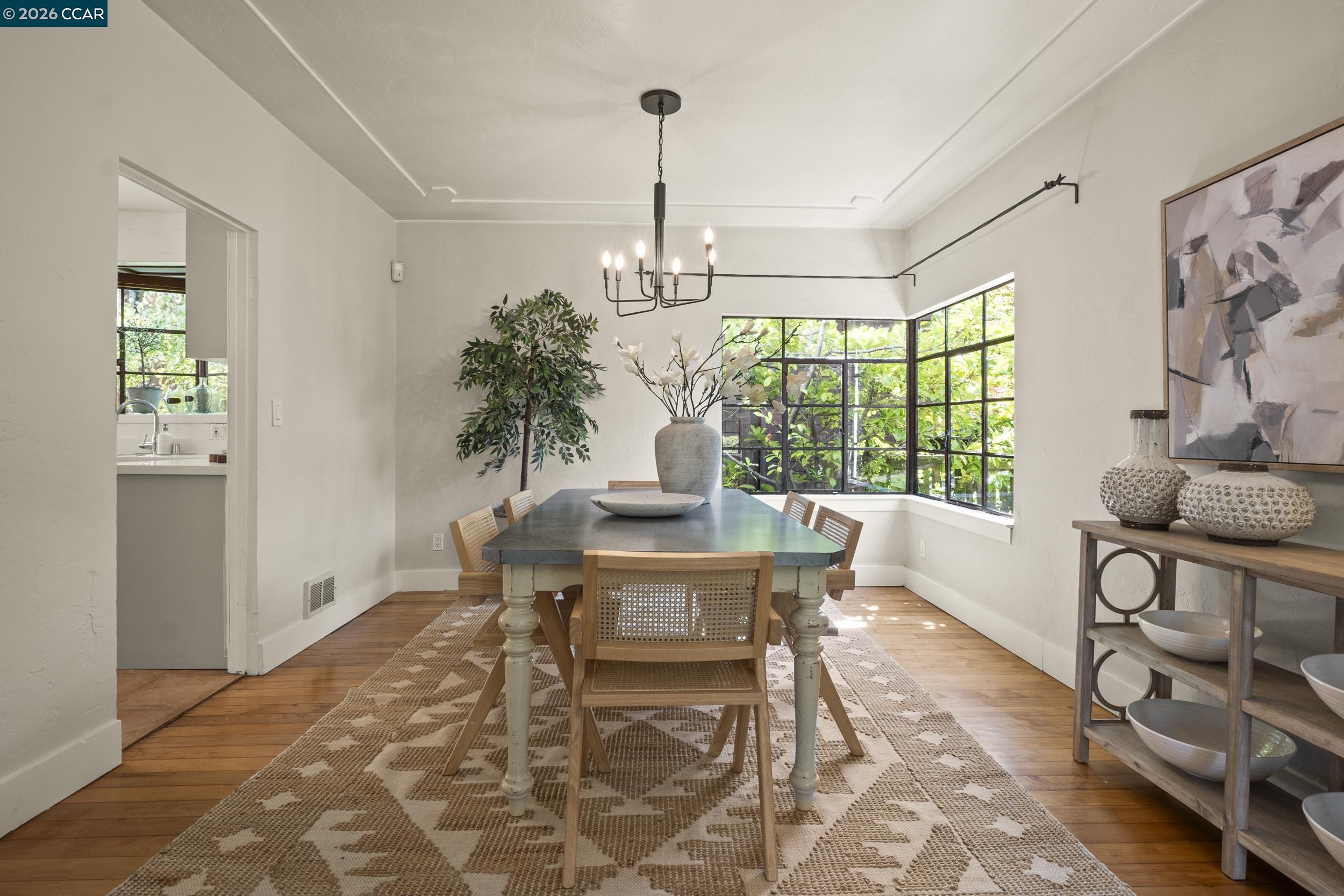 7 Las Mesas Path, Orinda, CA, 94563