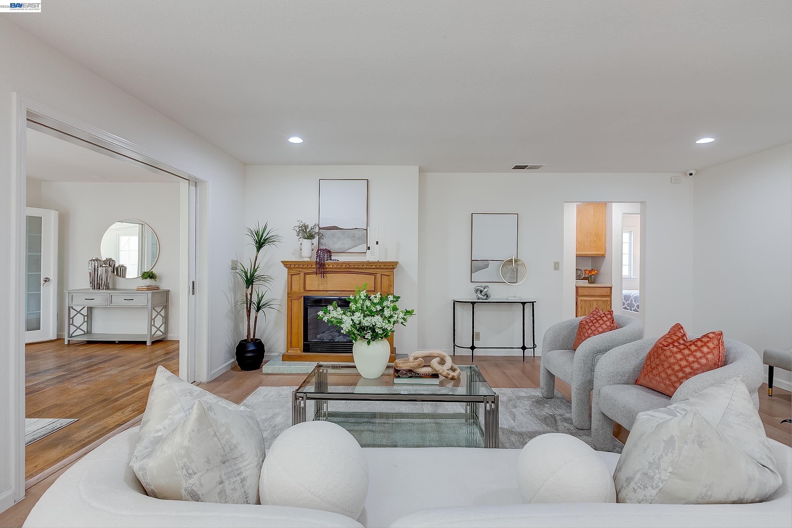 Detail Gallery Image 4 of 49 For 4167 Sunflower Ct., Union City,  CA 94587-3922 - 4 Beds | 3 Baths