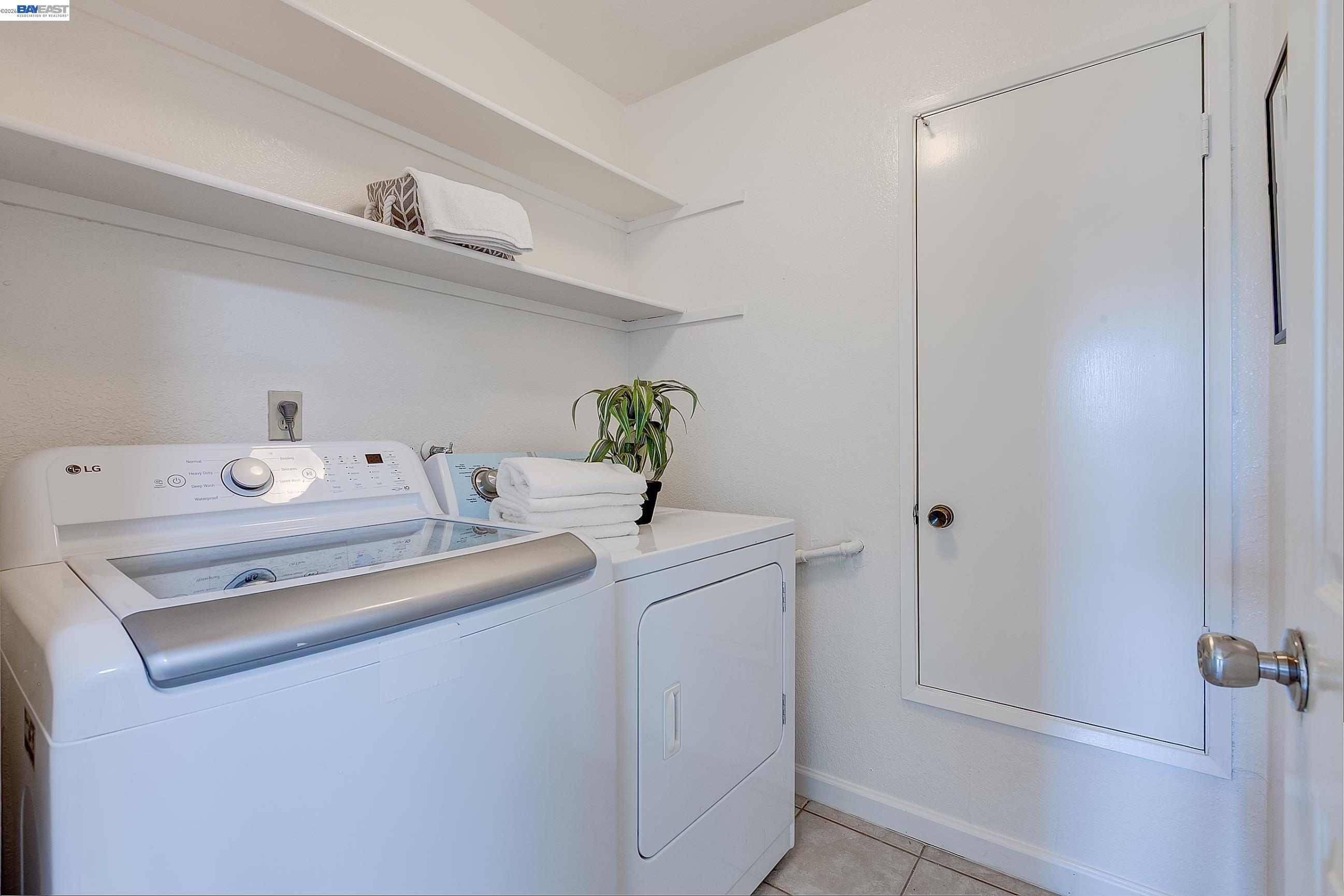 Detail Gallery Image 43 of 49 For 4167 Sunflower Ct., Union City,  CA 94587-3922 - 4 Beds | 3 Baths