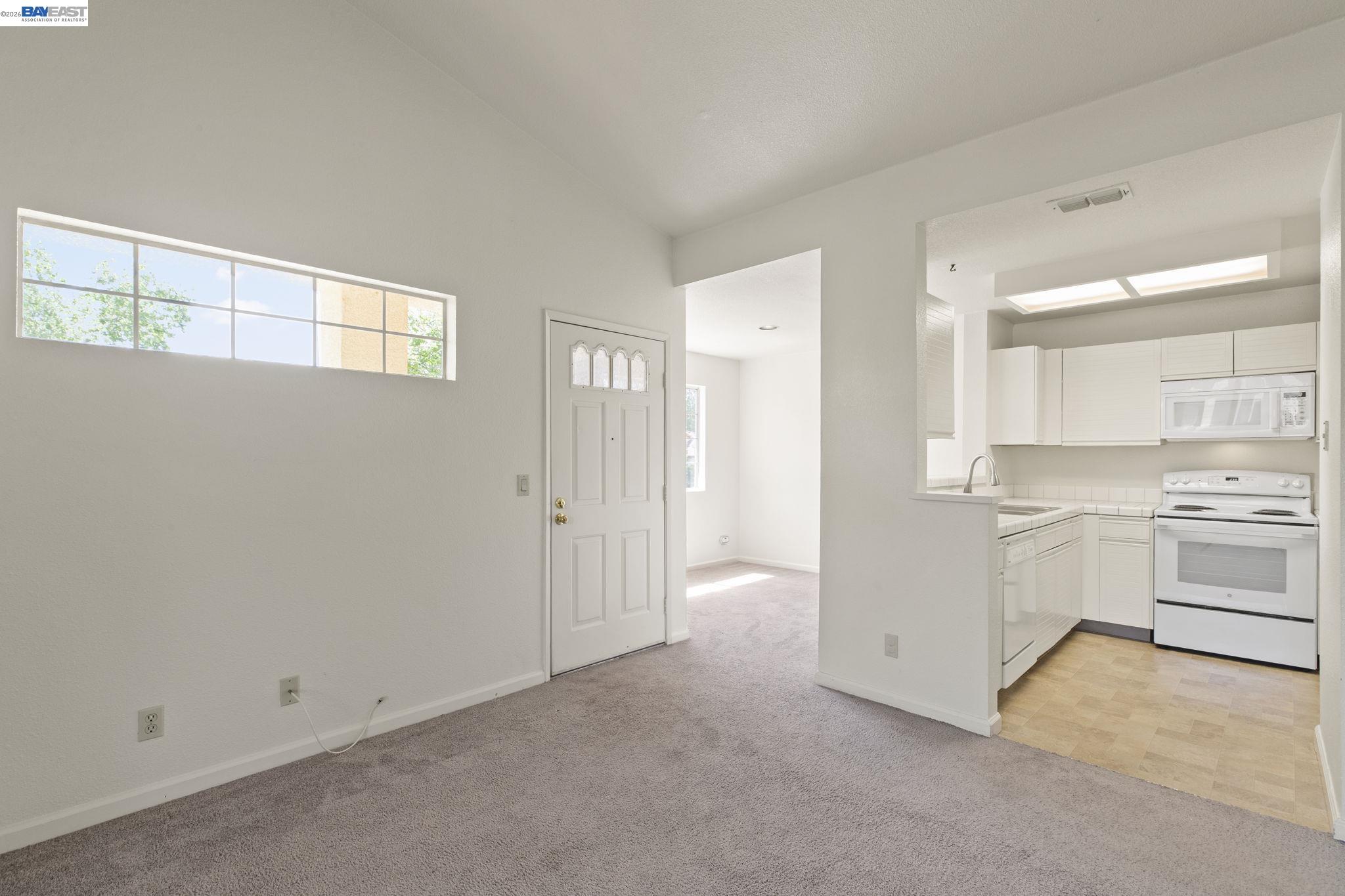 Photo #11: 41131243 Listing: Photo #11