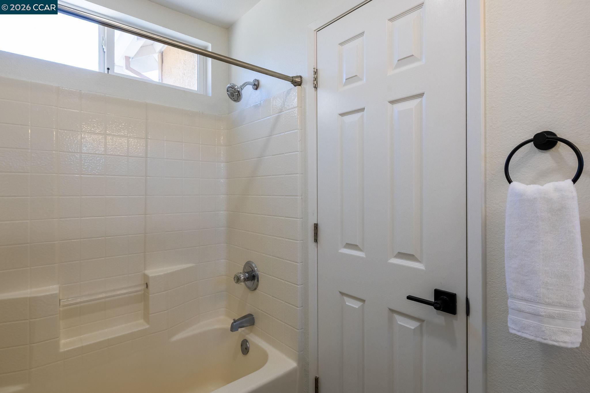 Photo #25: 41131244 Listing: Photo #25