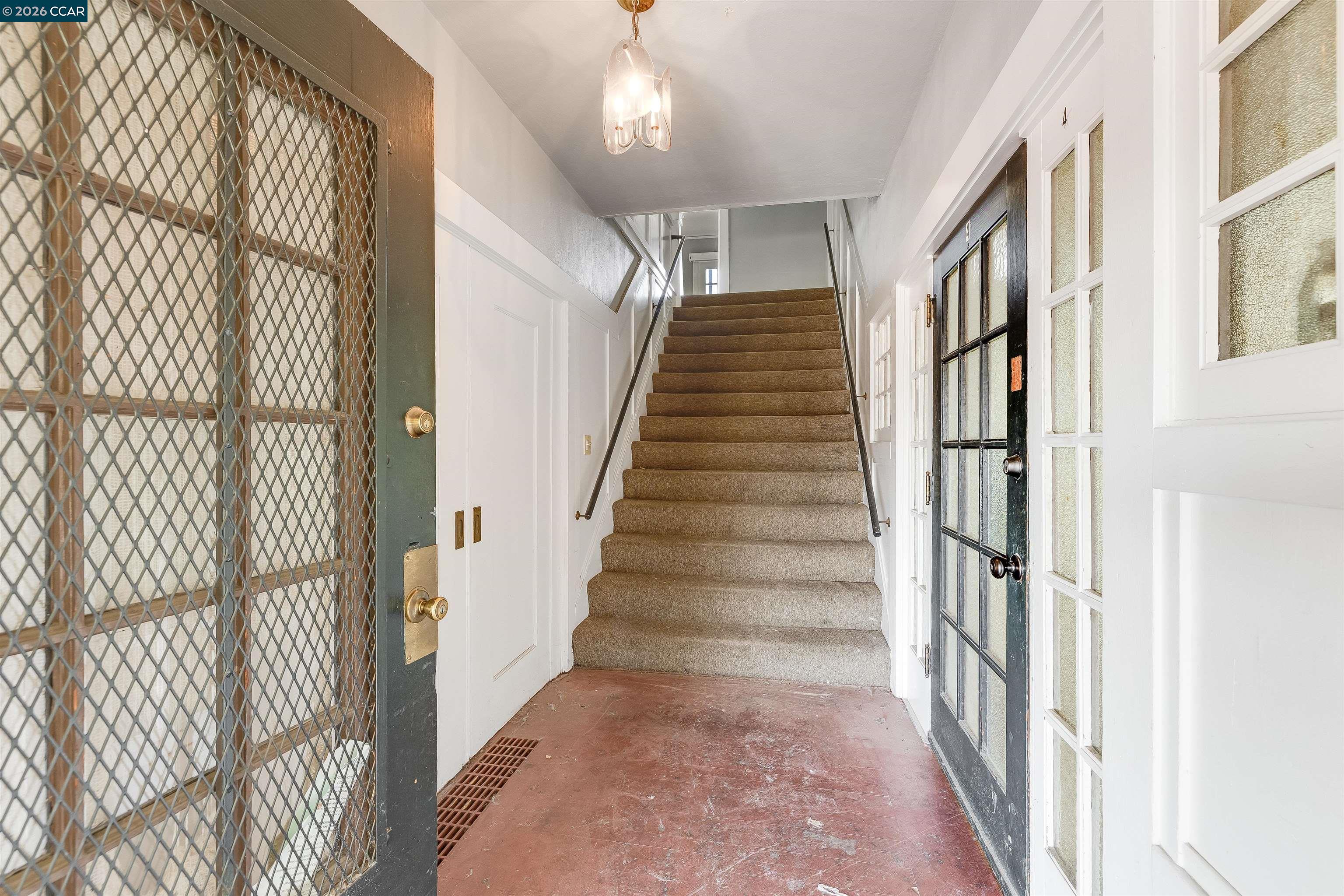 Detail Gallery Image 6 of 14 For 5315 Cole St, Oakland,  CA 94601 - – Beds | – Baths