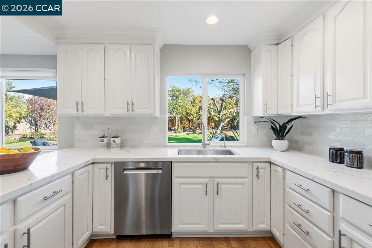 Detail Gallery Image 8 of 42 For 109 Posada Ct, San Ramon,  CA 94583 - 4 Beds | 2/1 Baths