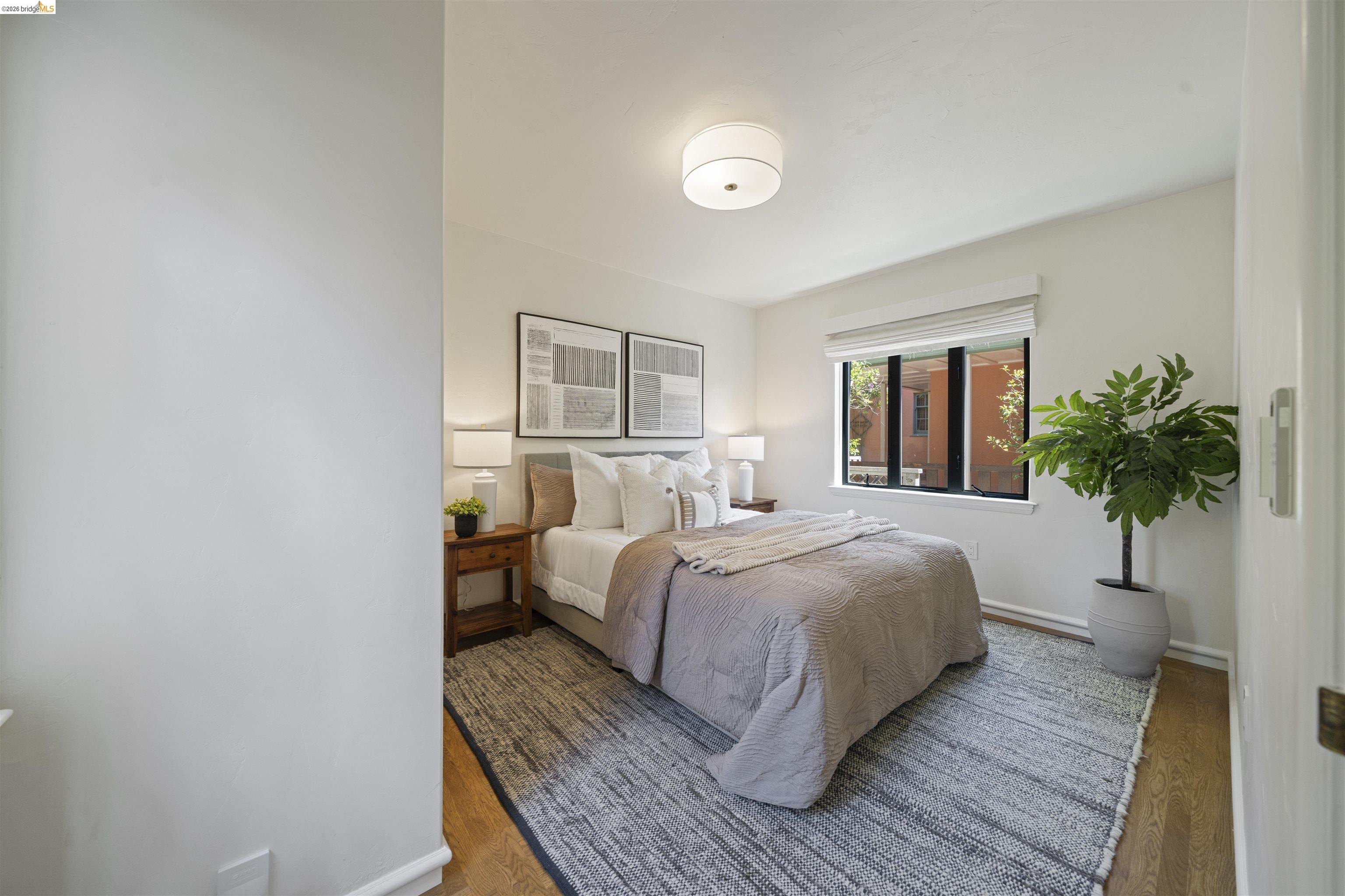 Detail Gallery Image 22 of 52 For 1170 Sterling Ave, Berkeley,  CA 94708 - 4 Beds | 3 Baths