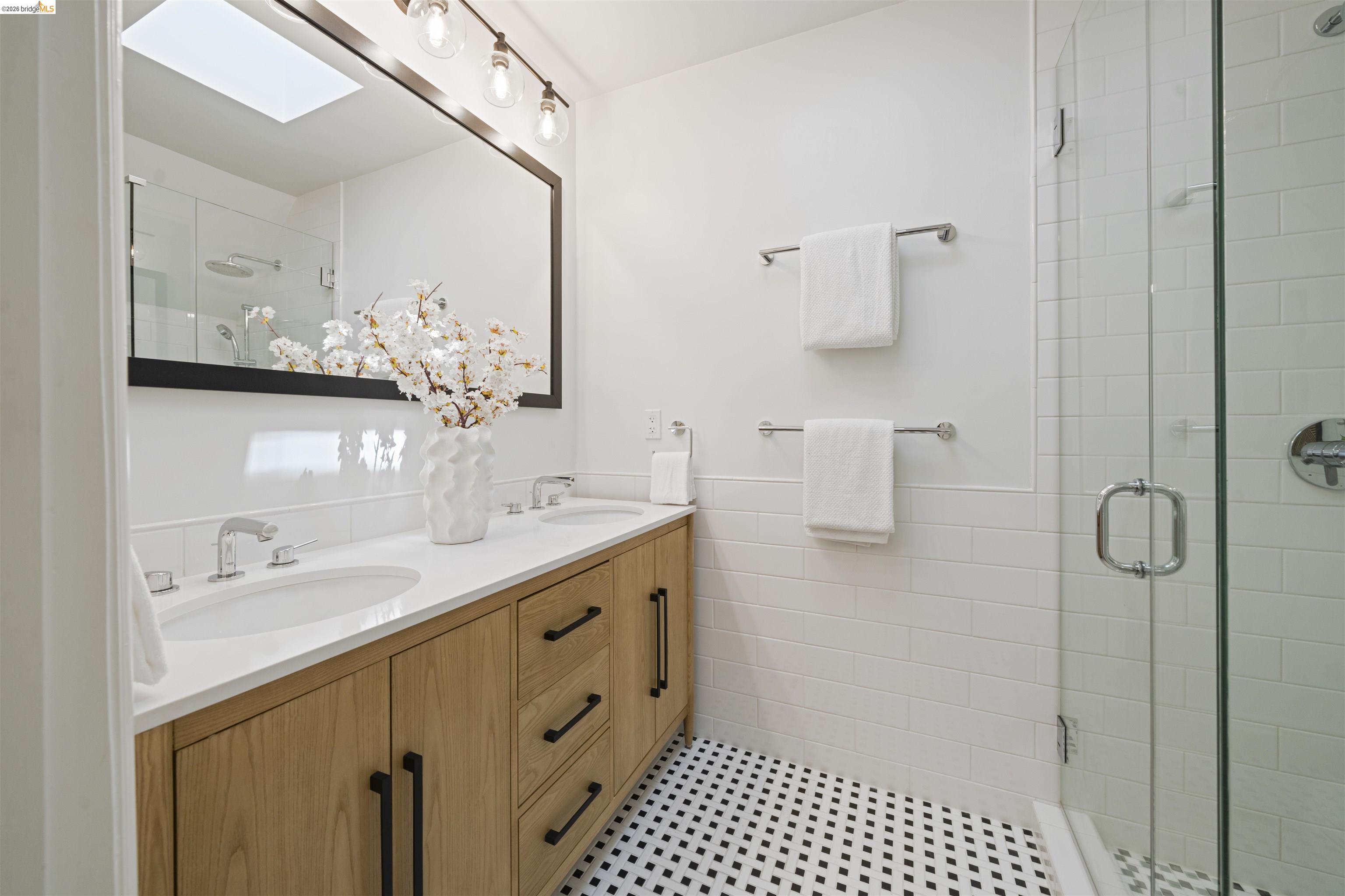 Detail Gallery Image 29 of 52 For 1170 Sterling Ave, Berkeley,  CA 94708 - 4 Beds | 3 Baths