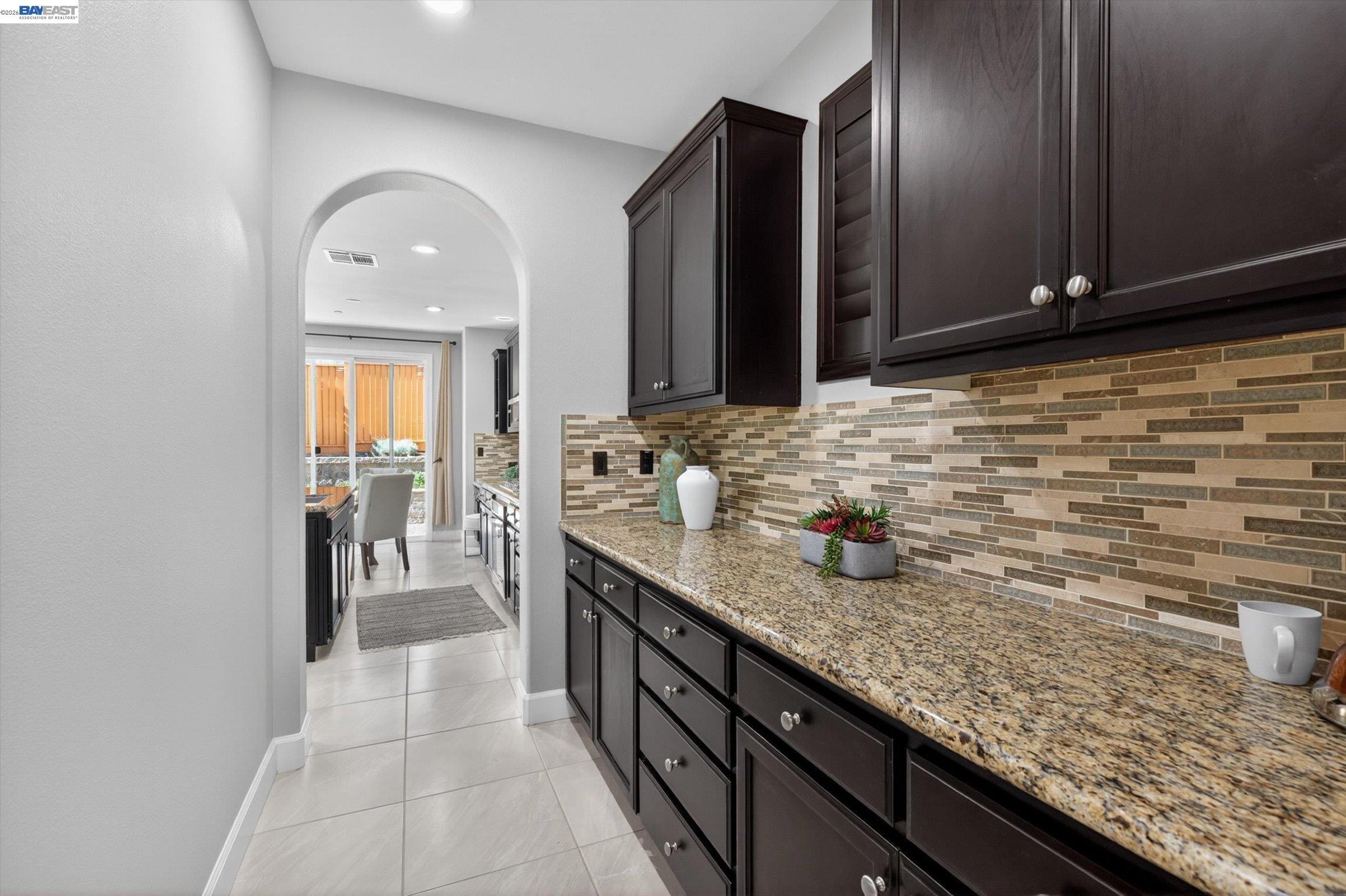 Detail Gallery Image 12 of 56 For 513 Crocus Hill Ct, San Ramon,  CA 94582 - 5 Beds | 3/1 Baths