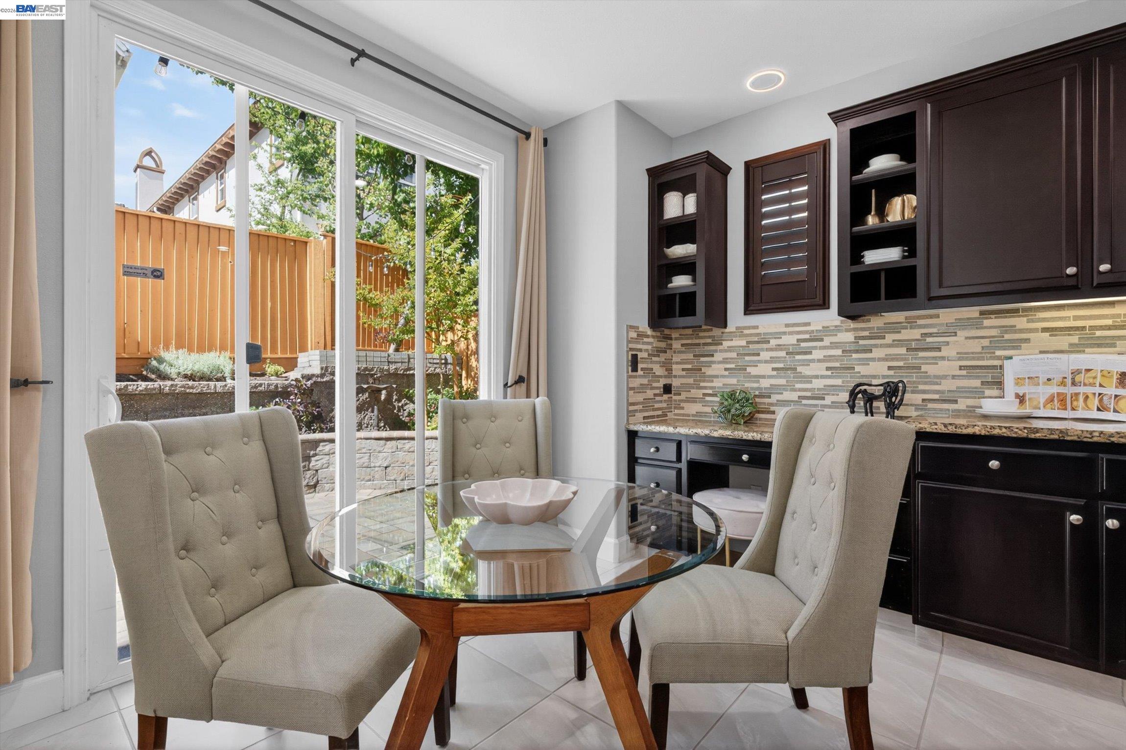 Detail Gallery Image 16 of 56 For 513 Crocus Hill Ct, San Ramon,  CA 94582 - 5 Beds | 3/1 Baths