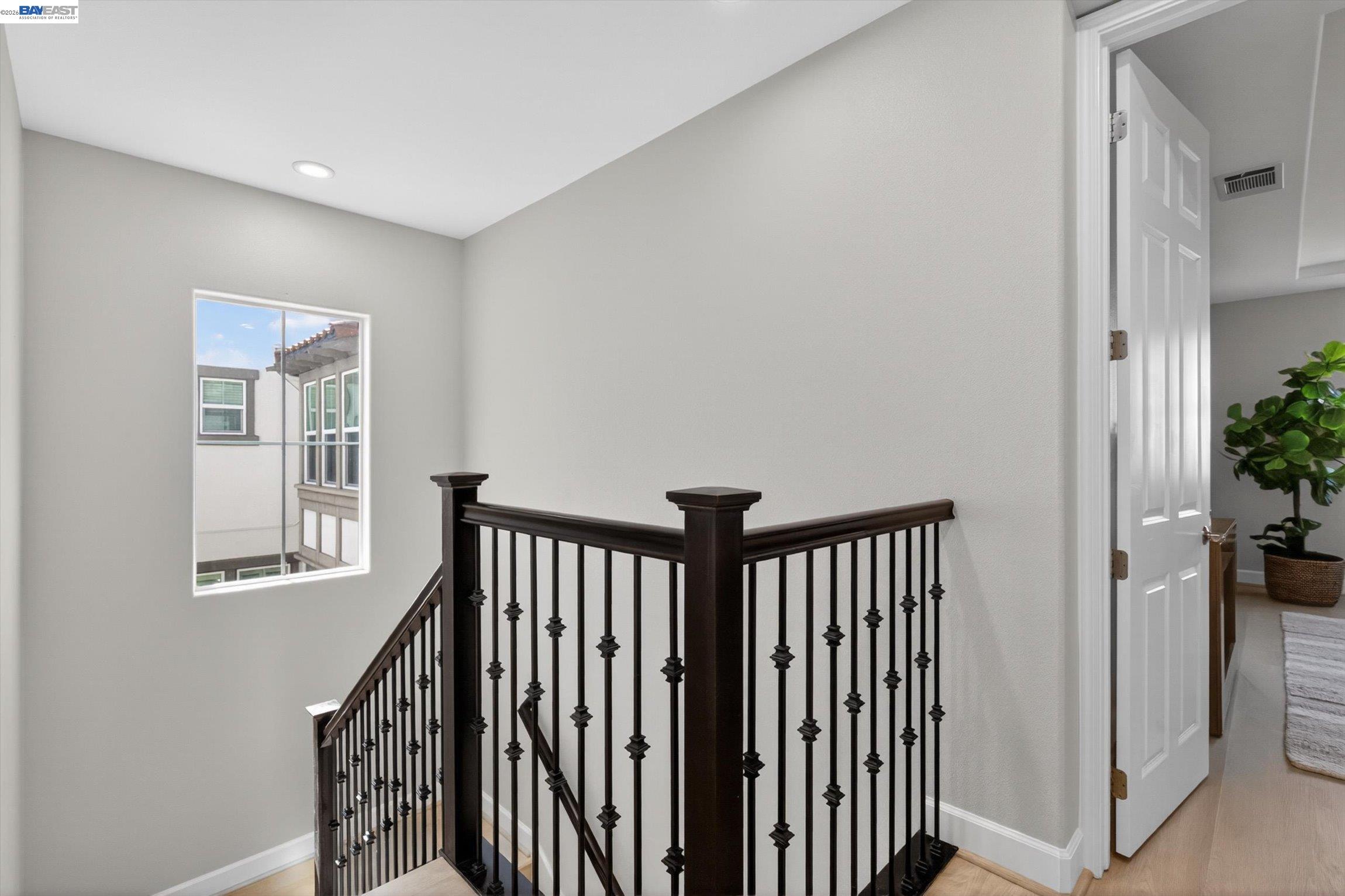 Detail Gallery Image 23 of 56 For 513 Crocus Hill Ct, San Ramon,  CA 94582 - 5 Beds | 3/1 Baths