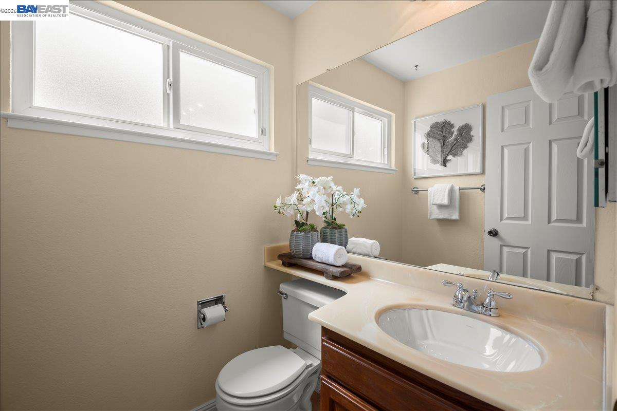 Detail Gallery Image 11 of 28 For 4115 Sedge St, Fremont,  CA 94555 - 4 Beds | 2/1 Baths
