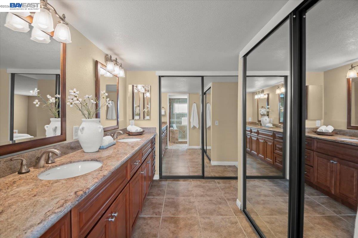 Detail Gallery Image 14 of 28 For 4115 Sedge St, Fremont,  CA 94555 - 4 Beds | 2/1 Baths