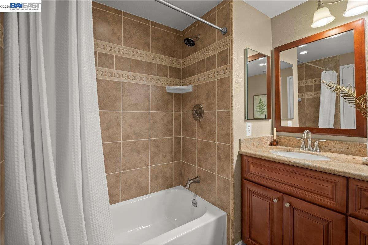 Detail Gallery Image 19 of 28 For 4115 Sedge St, Fremont,  CA 94555 - 4 Beds | 2/1 Baths