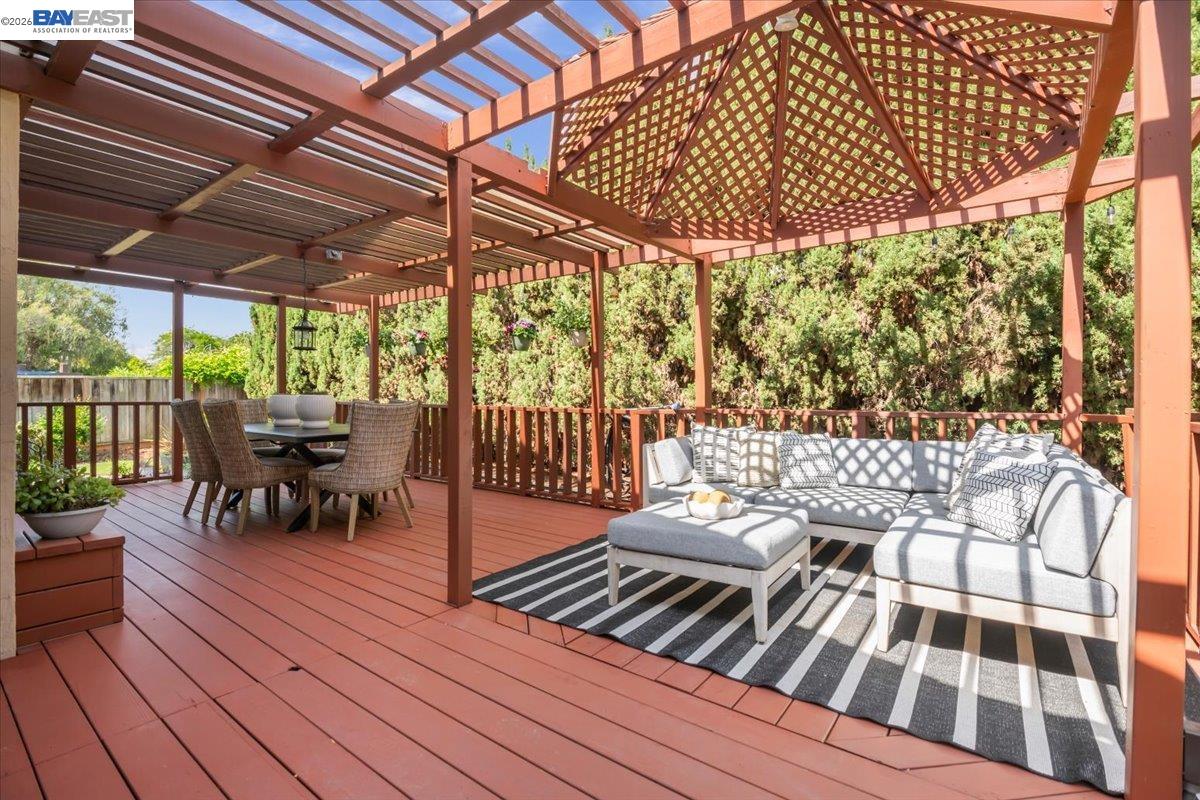 Detail Gallery Image 24 of 28 For 4115 Sedge St, Fremont,  CA 94555 - 4 Beds | 2/1 Baths