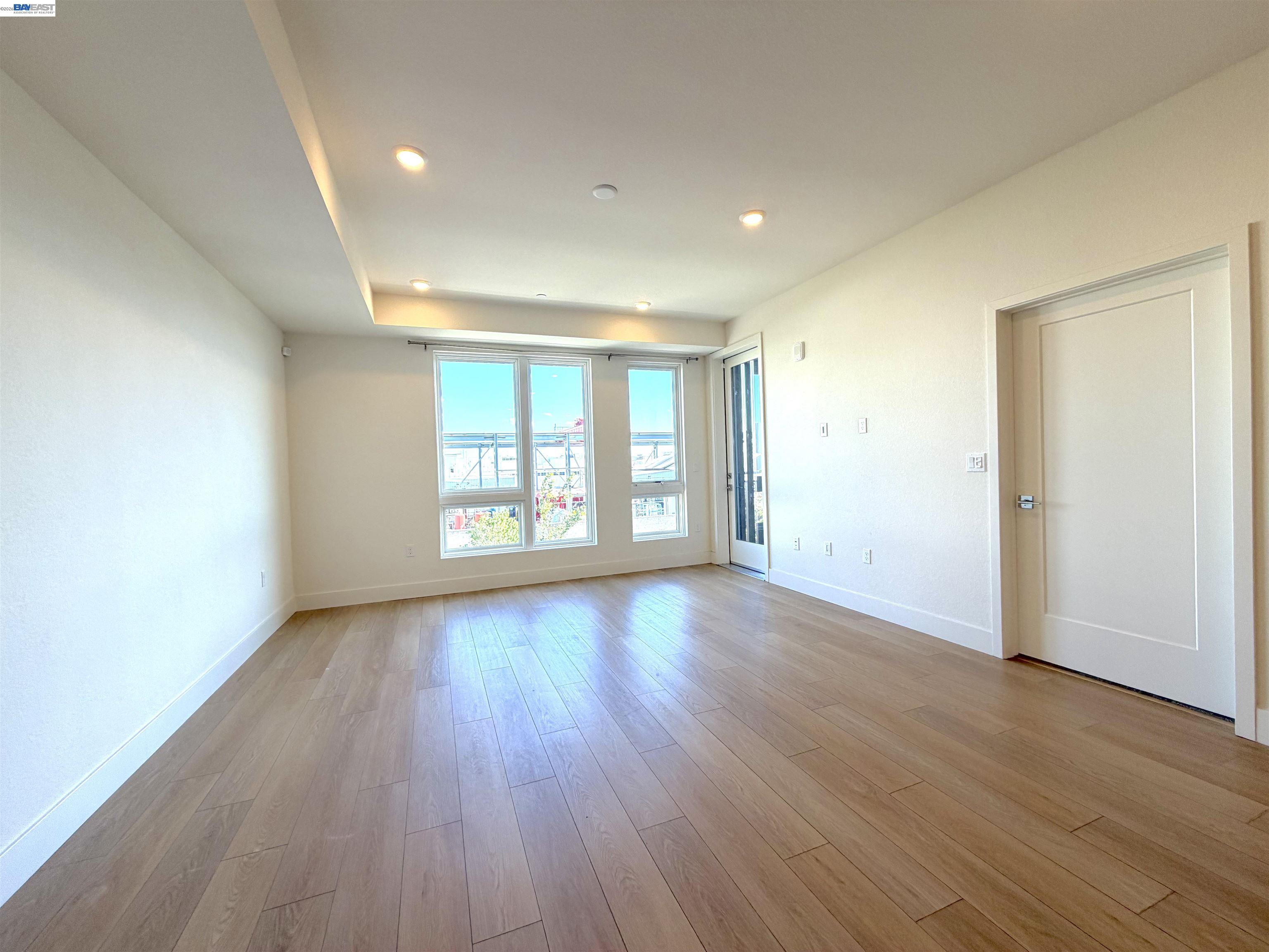 Photo #2: 41131255 Listing: Photo #2