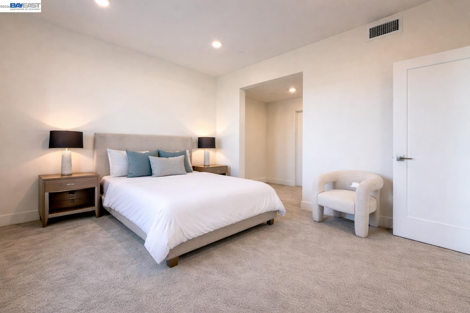 Photo #12: 41131255 Listing: Photo #12