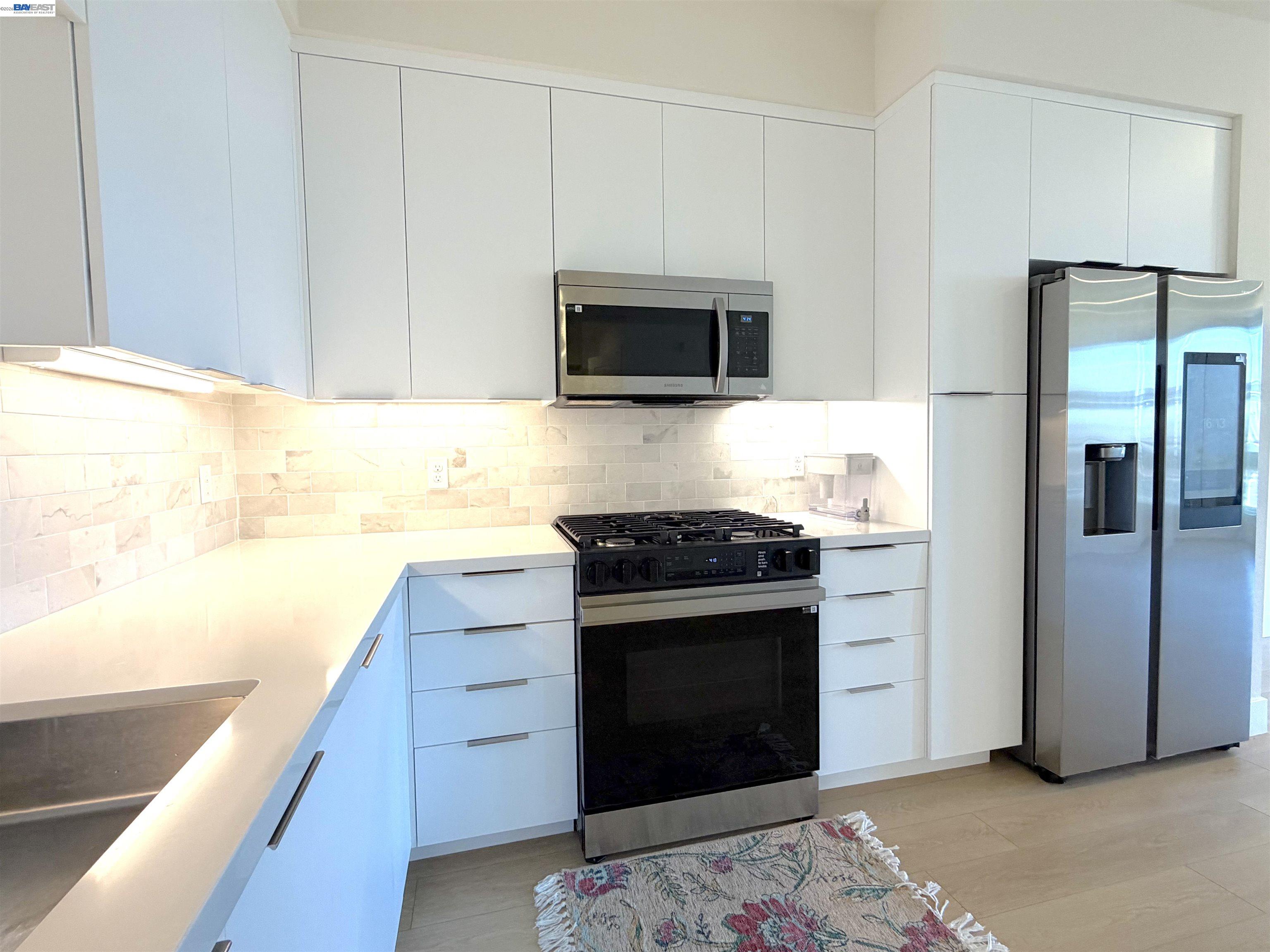 Photo #6: 41131255 Listing: Photo #6