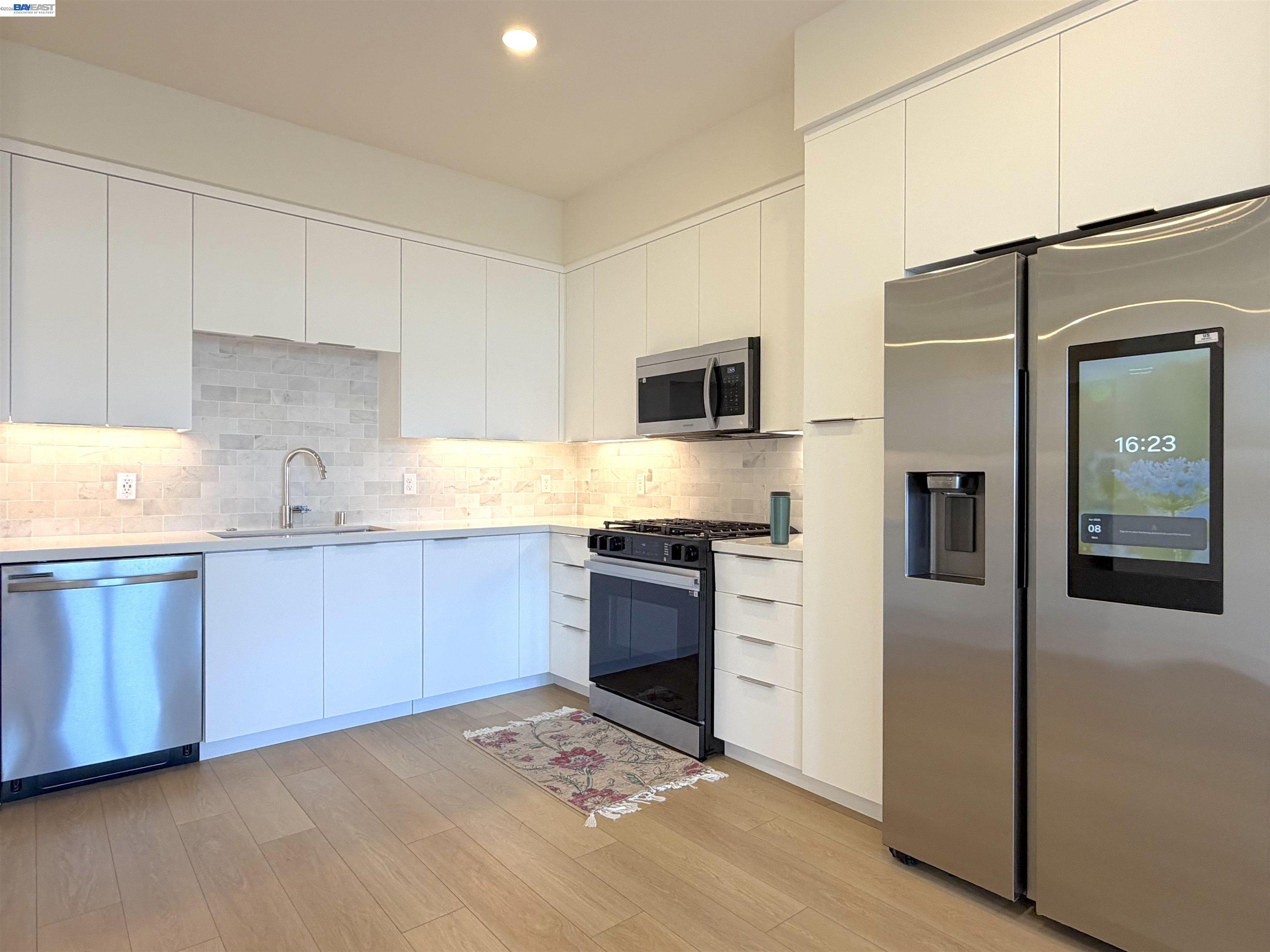 Photo #8: 41131255 Listing: Photo #8