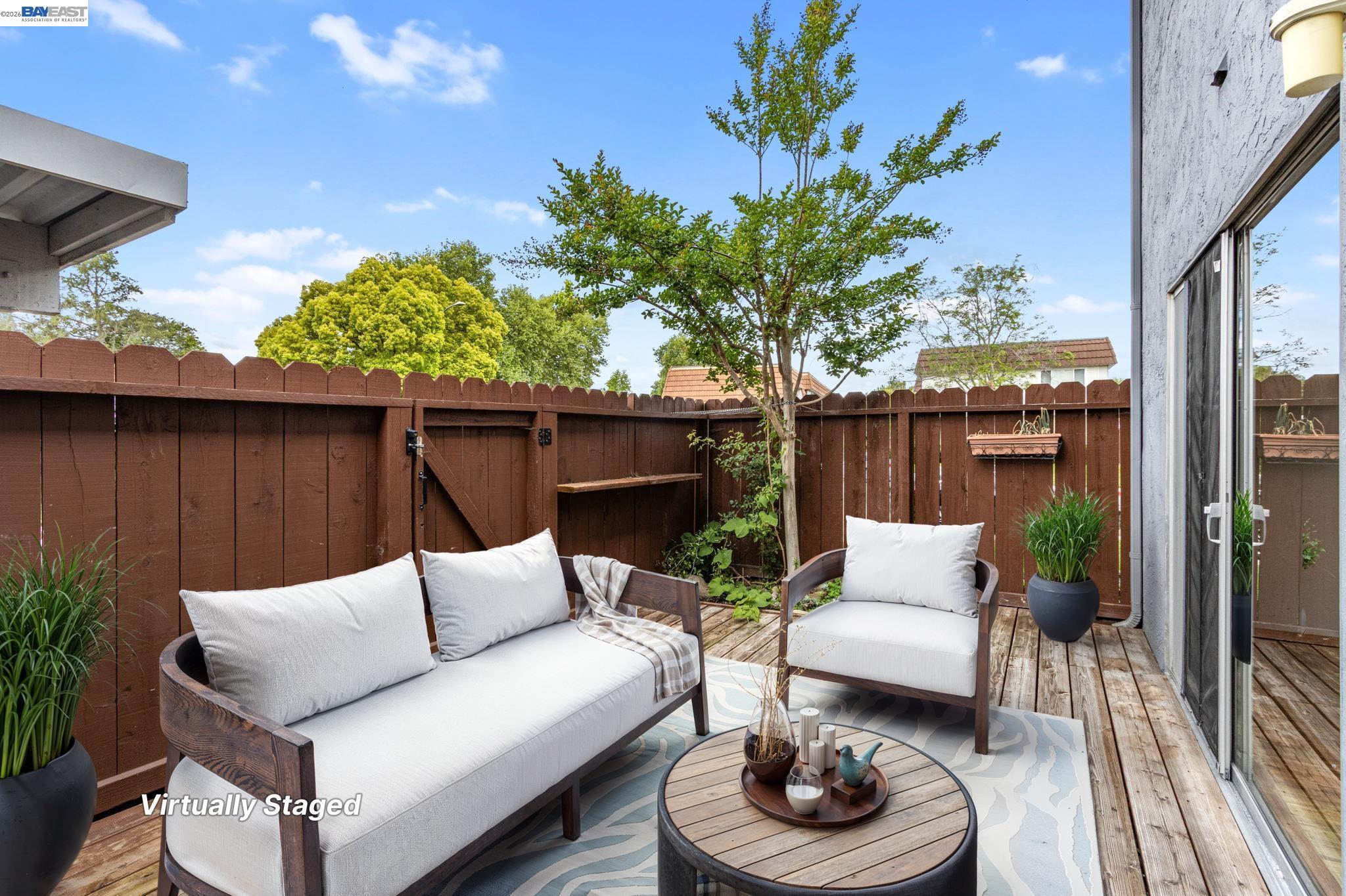 Detail Gallery Image 6 of 42 For 3002 Tonopah Cir, Pleasanton,  CA 94588 - 3 Beds | 1/1 Baths