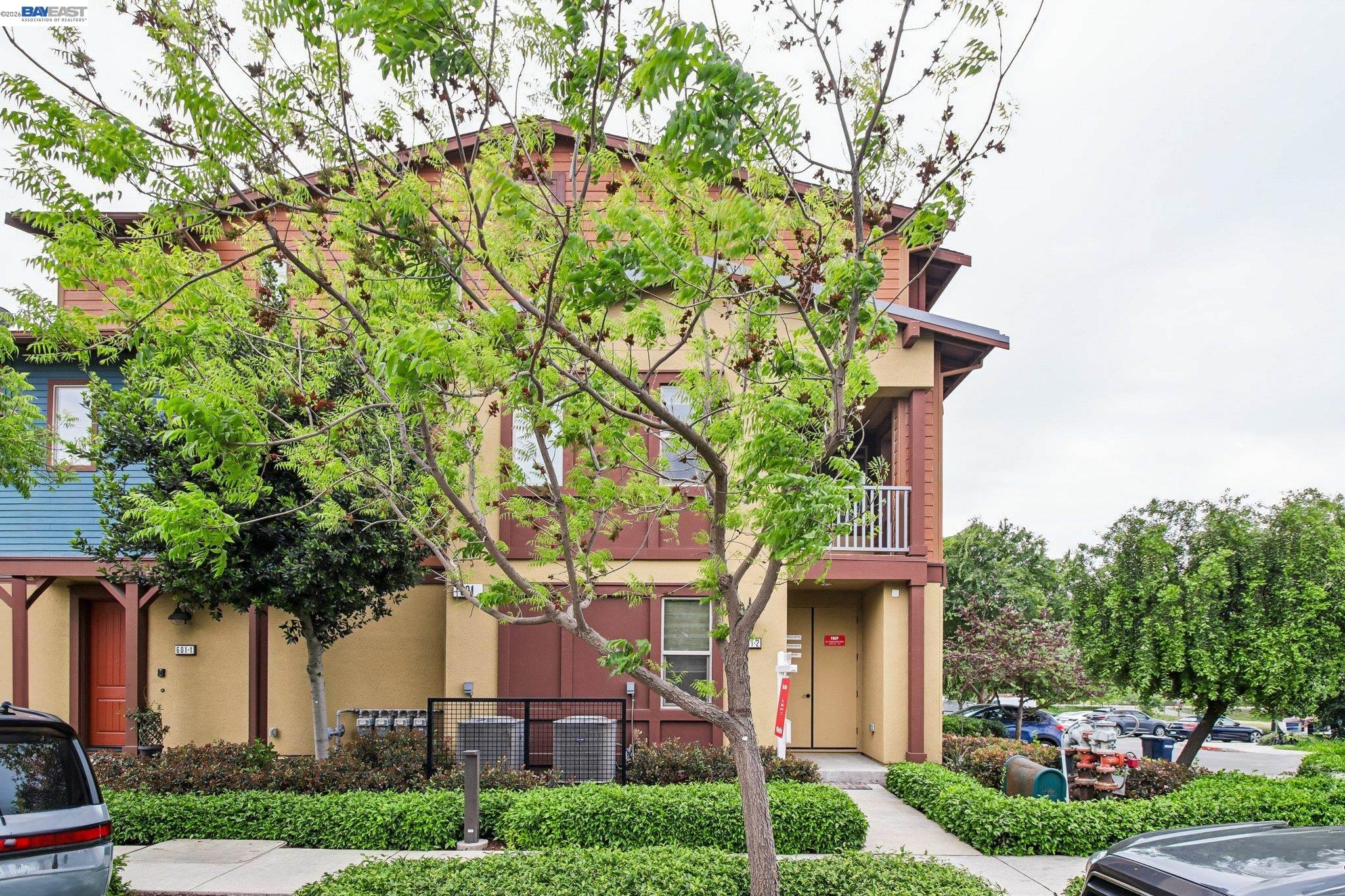 Front Image Thumbnail for BE41131259