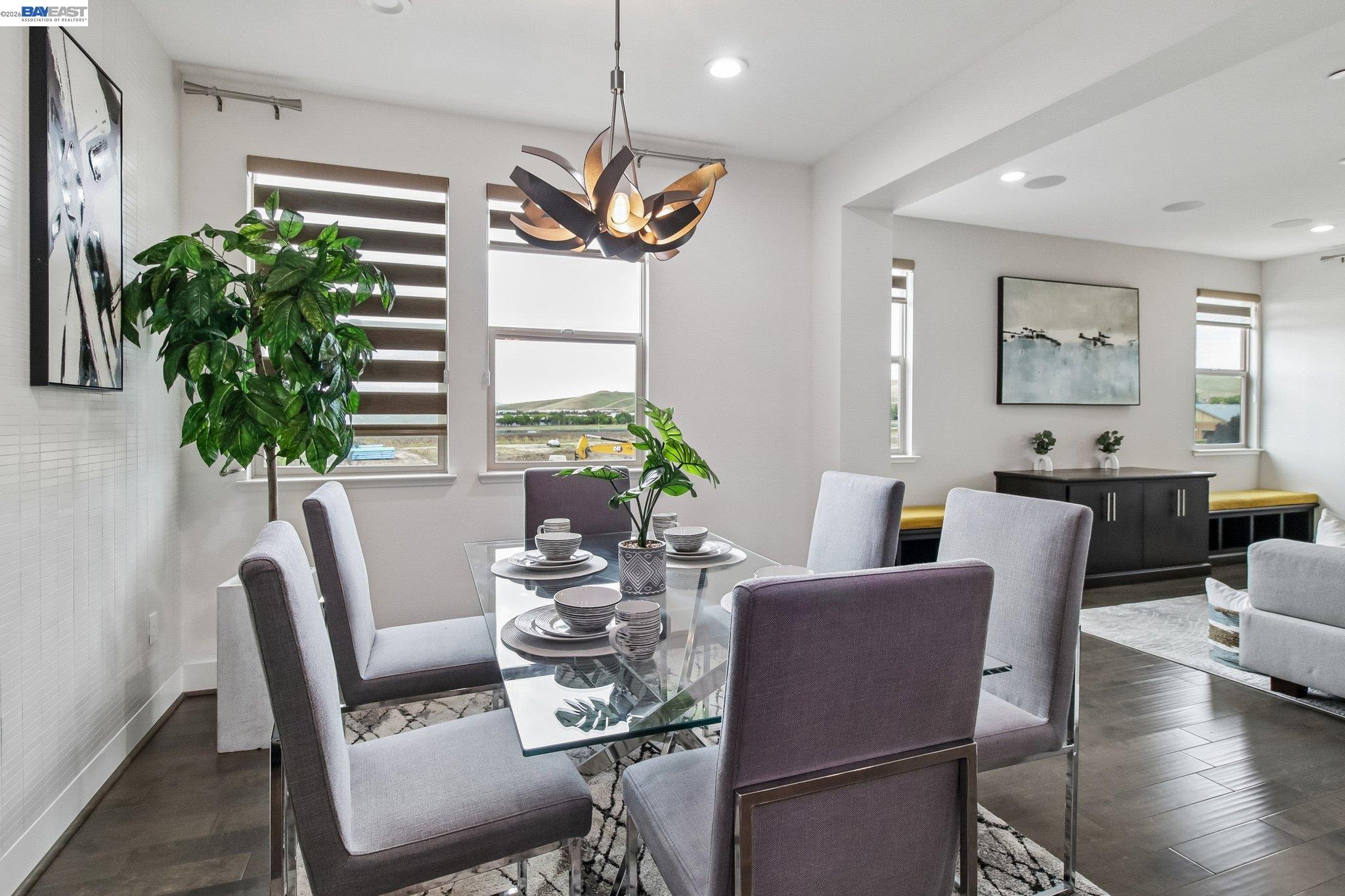 Detail Gallery Image 11 of 60 For 601 Sandalwood Dr #2,  Livermore,  CA 94551 - 3 Beds | 3 Baths