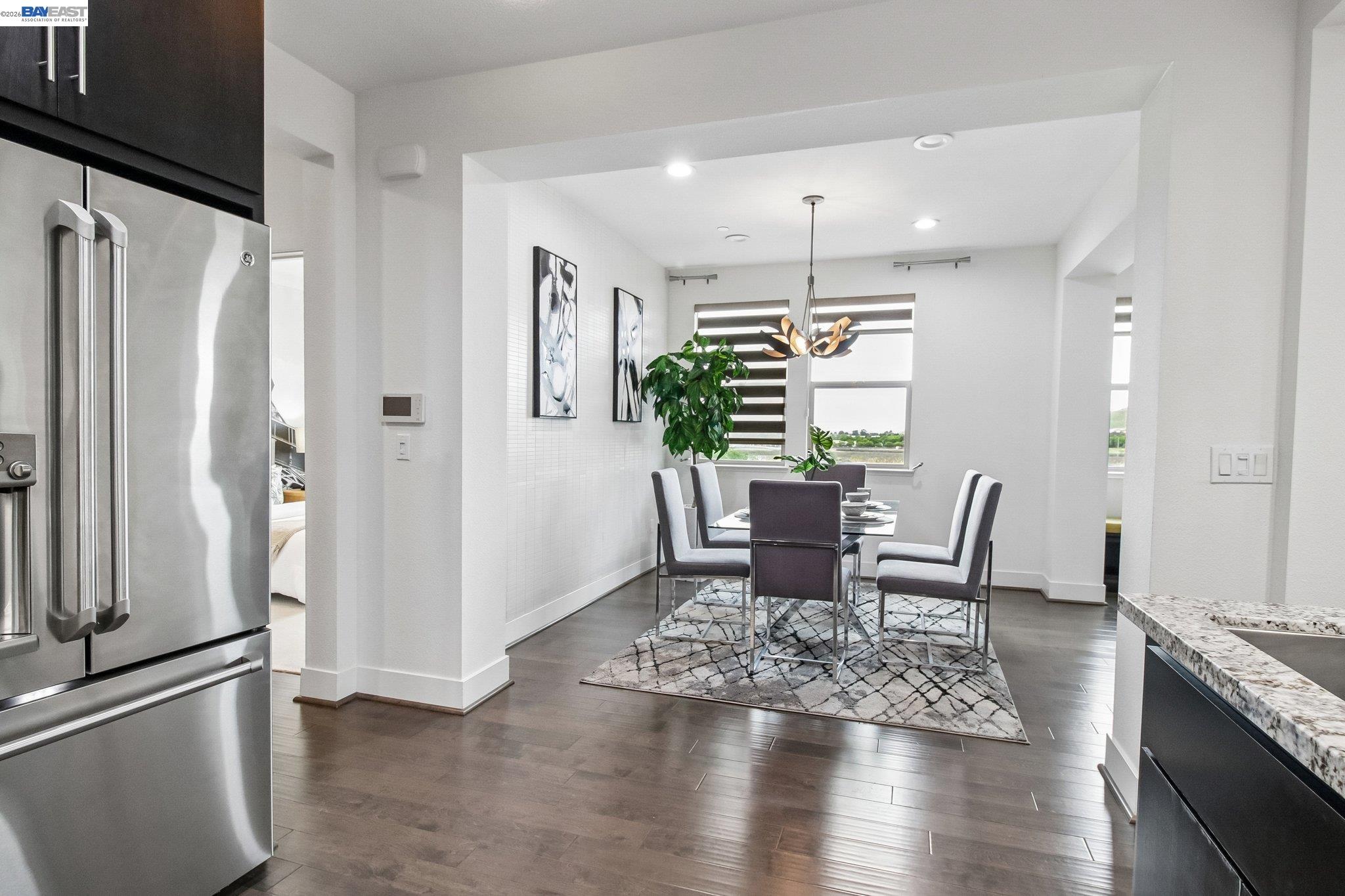 Detail Gallery Image 12 of 60 For 601 Sandalwood Dr #2,  Livermore,  CA 94551 - 3 Beds | 3 Baths