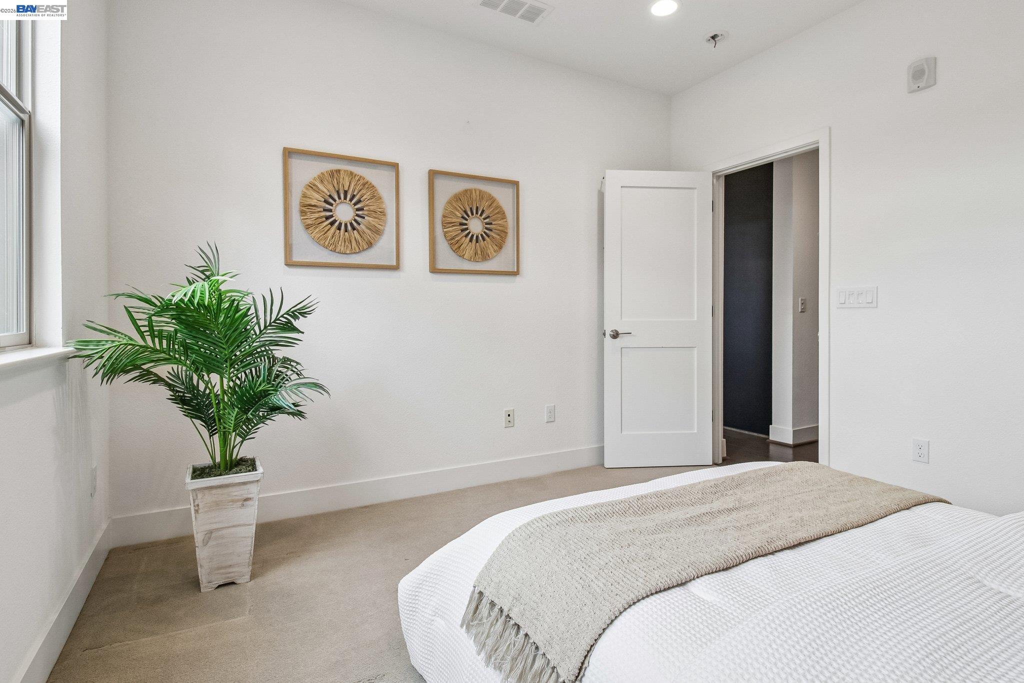 Detail Gallery Image 18 of 60 For 601 Sandalwood Dr #2,  Livermore,  CA 94551 - 3 Beds | 3 Baths