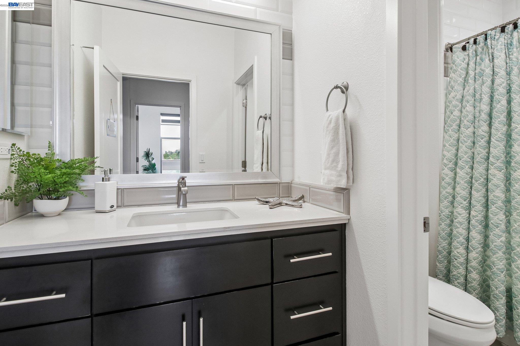 Detail Gallery Image 20 of 60 For 601 Sandalwood Dr #2,  Livermore,  CA 94551 - 3 Beds | 3 Baths